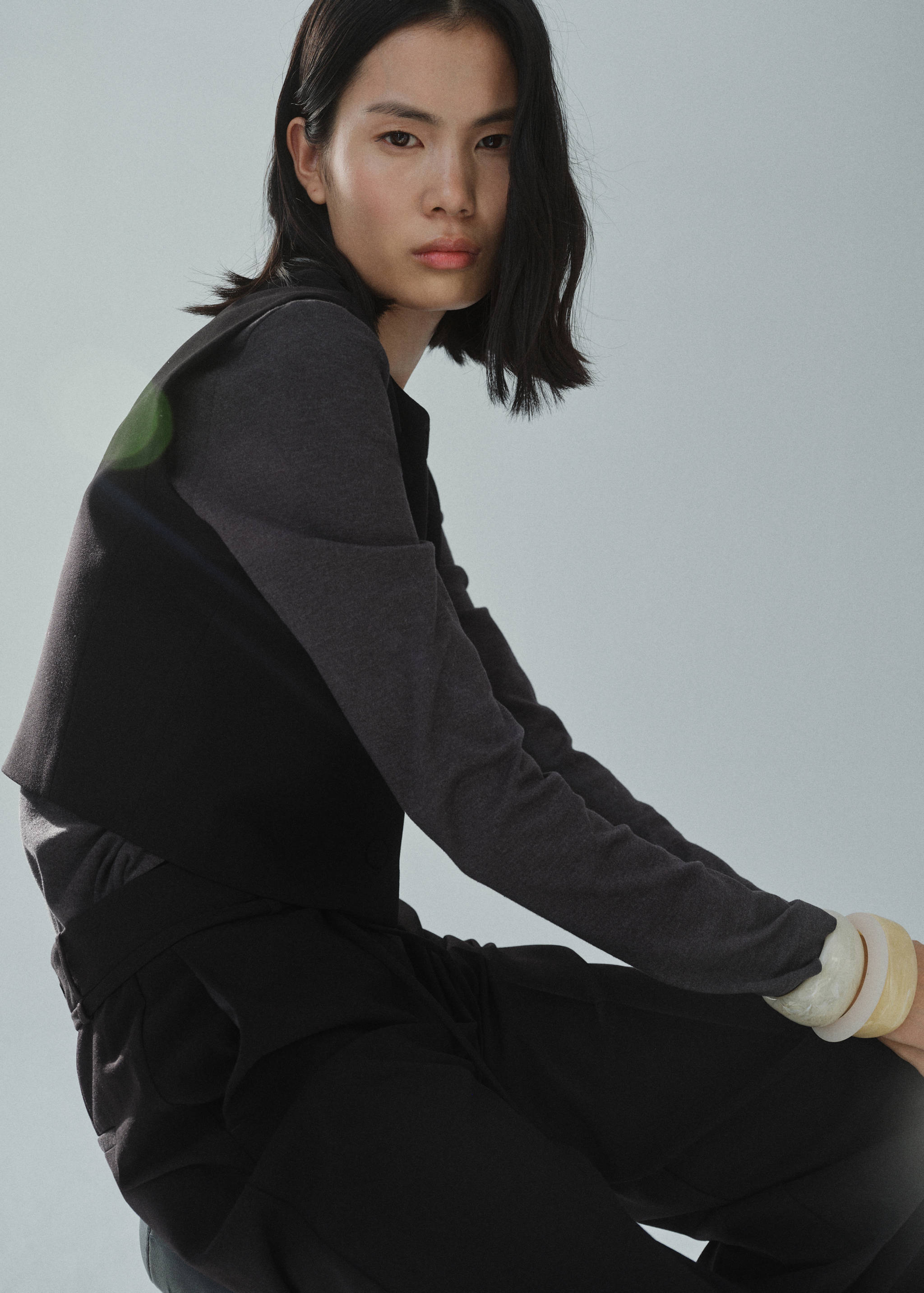 Colete de fato com botões - Pormenor do artigo 2