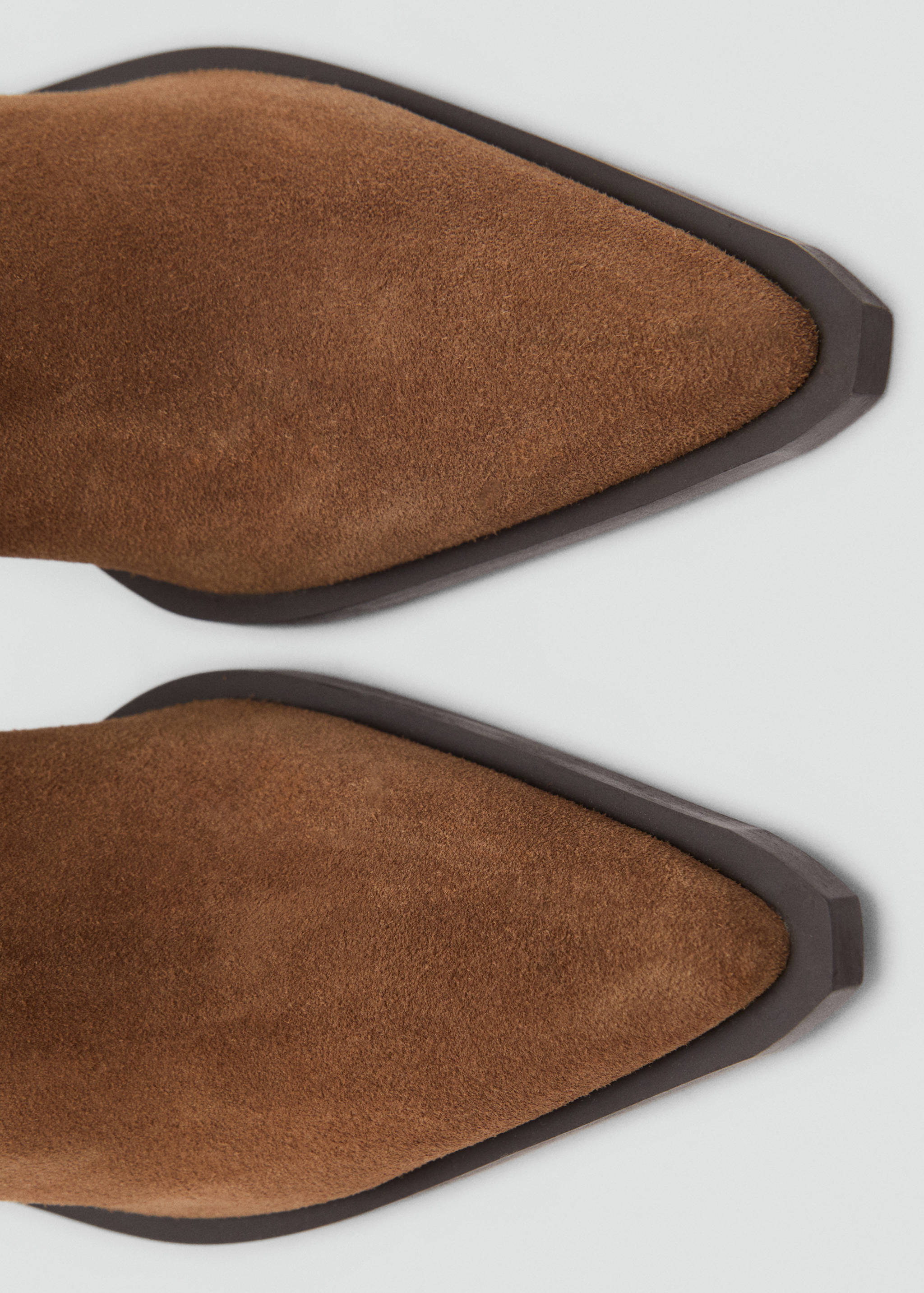 Heel suede ankle boot - Details of the article 1