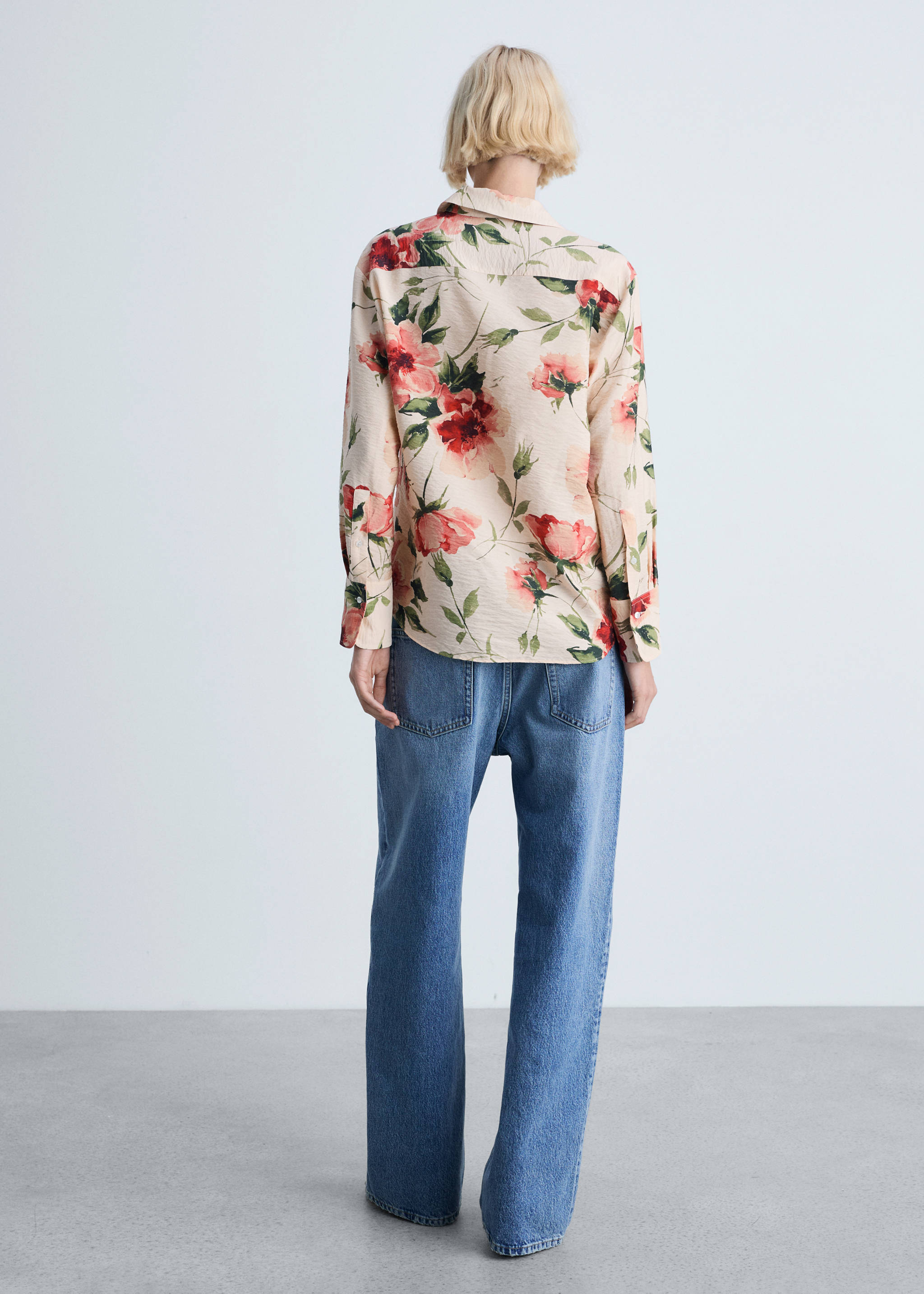 Flowy floral print shirt - Reverse of the article