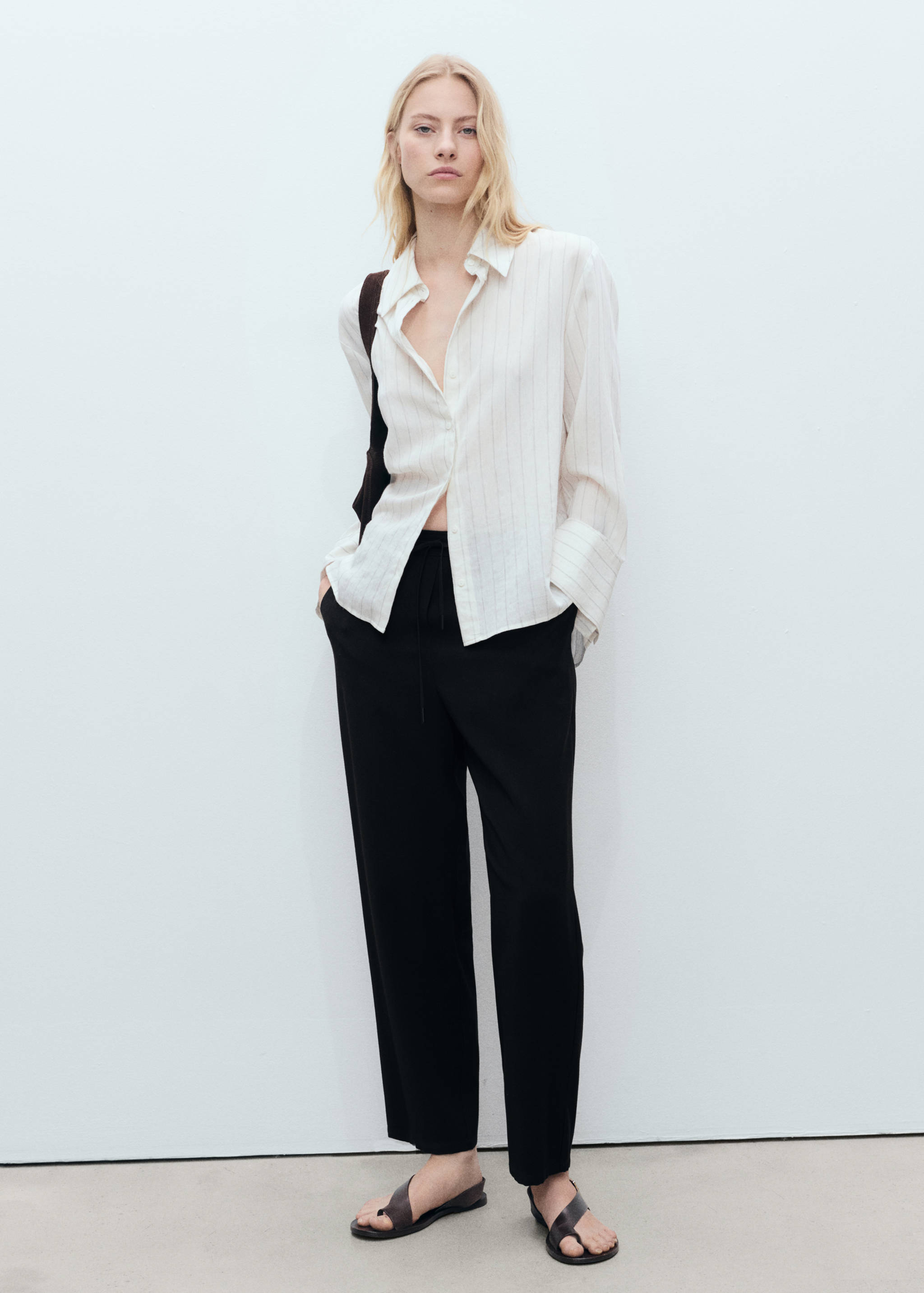 Elastic waist flowy trousers - General plane