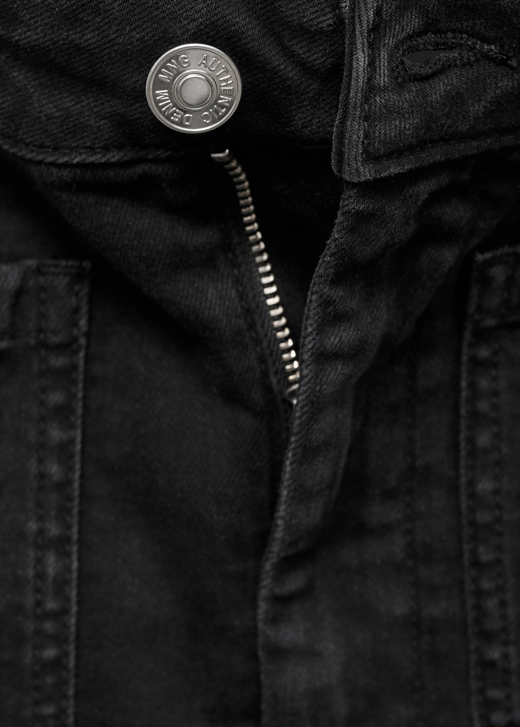 Mini-Jeansrock mit Taschen - Detail des Artikels 0