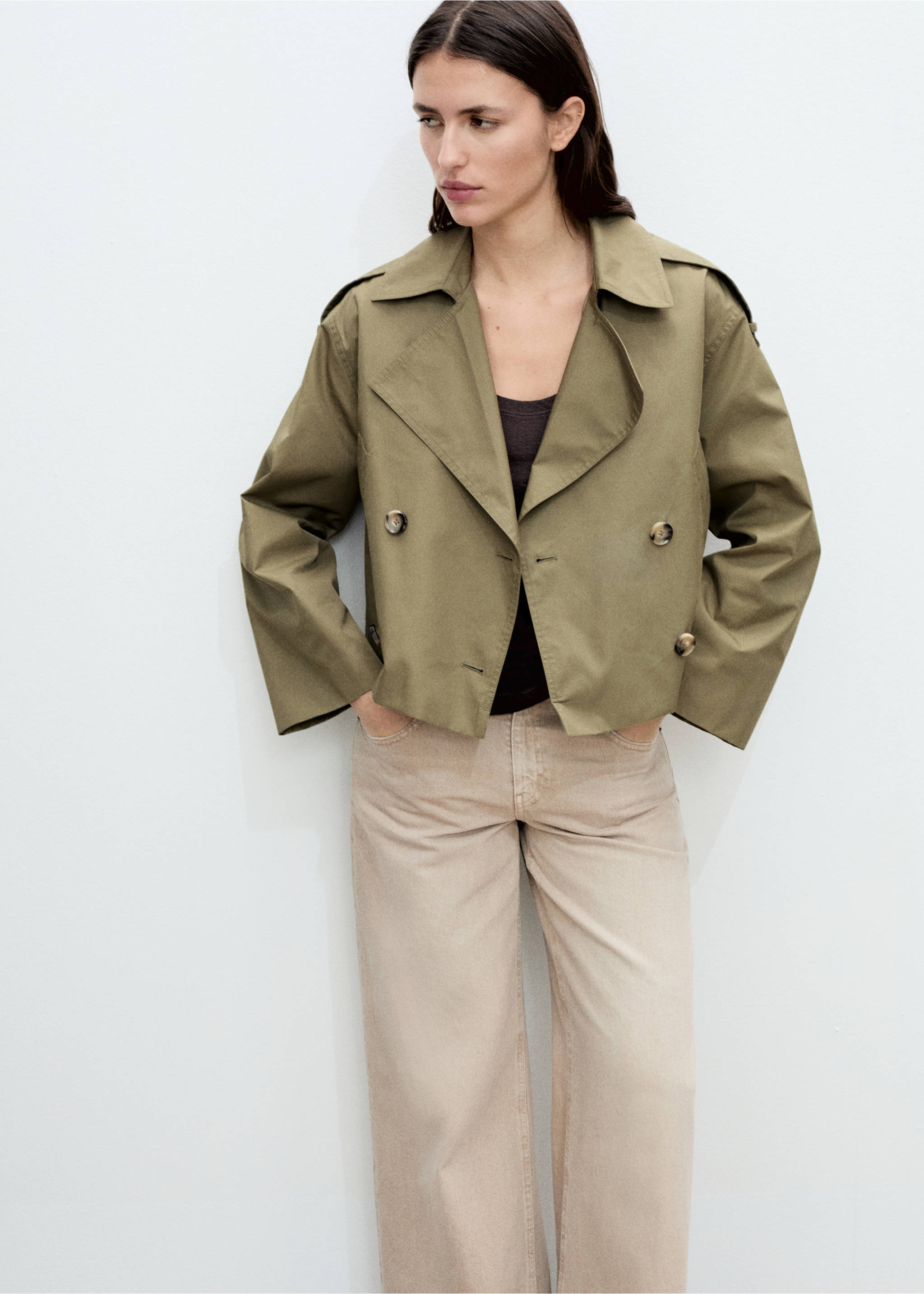 Trench crop double boutonnage - Plan moyen, Kaki. Ref: 87055735-00.