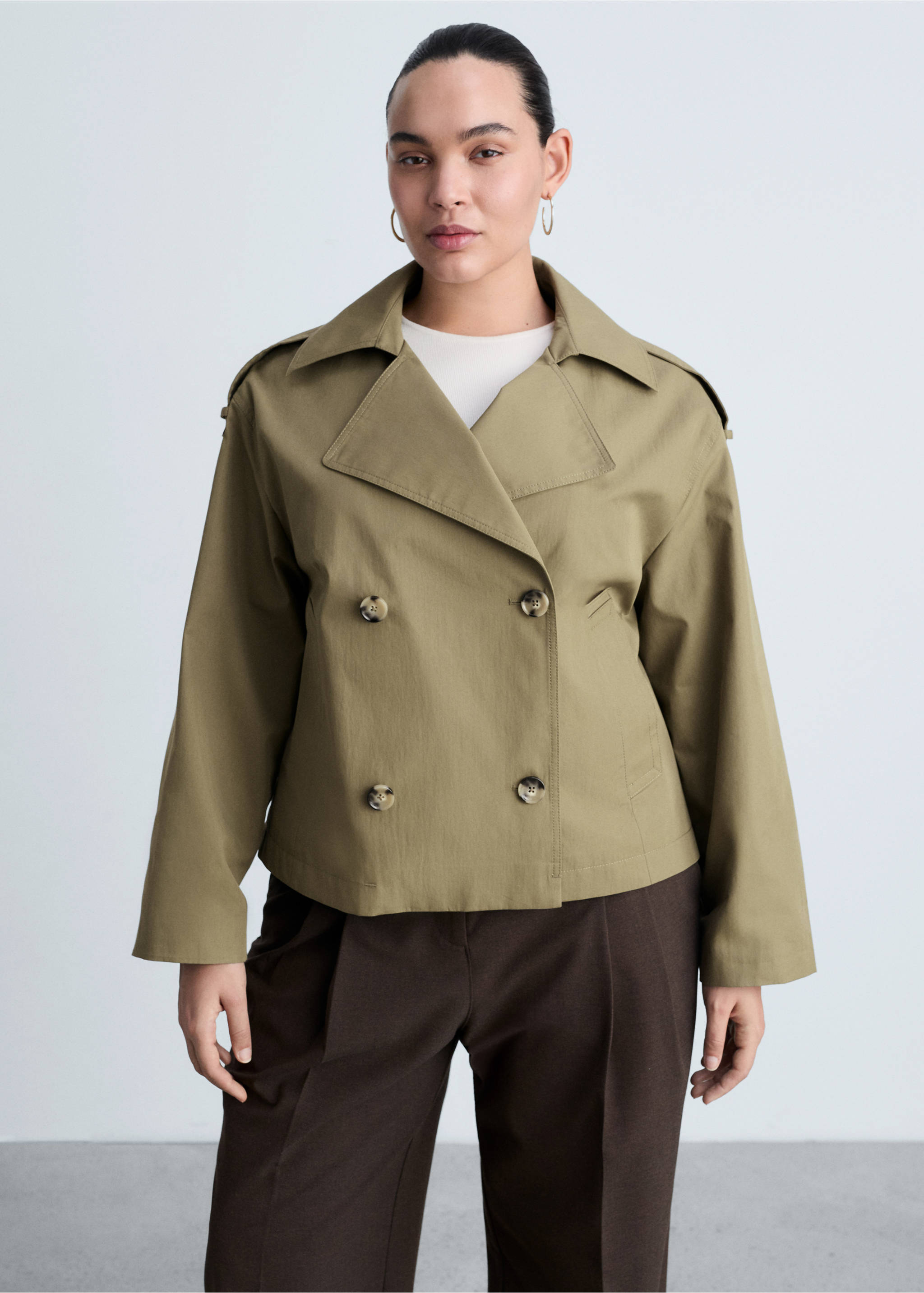 Trench crop double boutonnage - Détail de l'article 5, Kaki. Ref: 87055735-00.