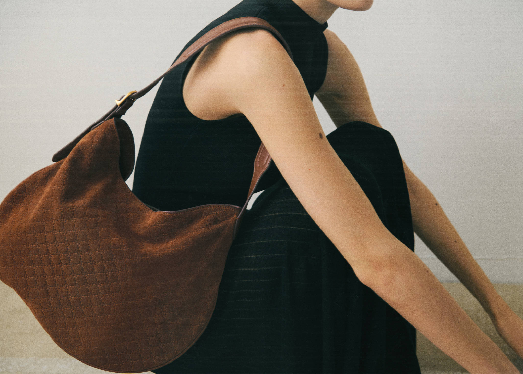 Suede shoulder bag with logo print - Panoramic plane