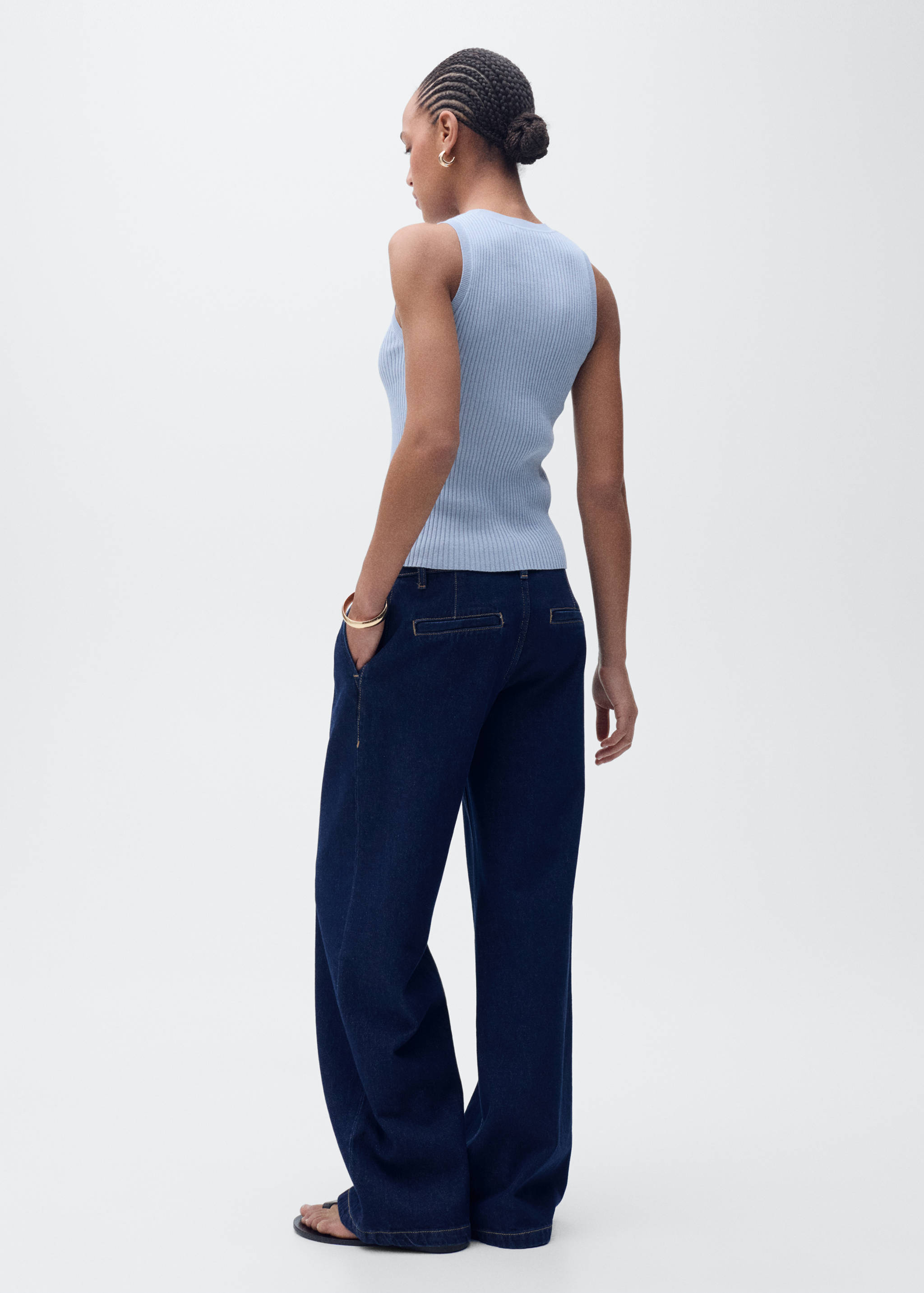 Ribbed knit top - Reverse of the article