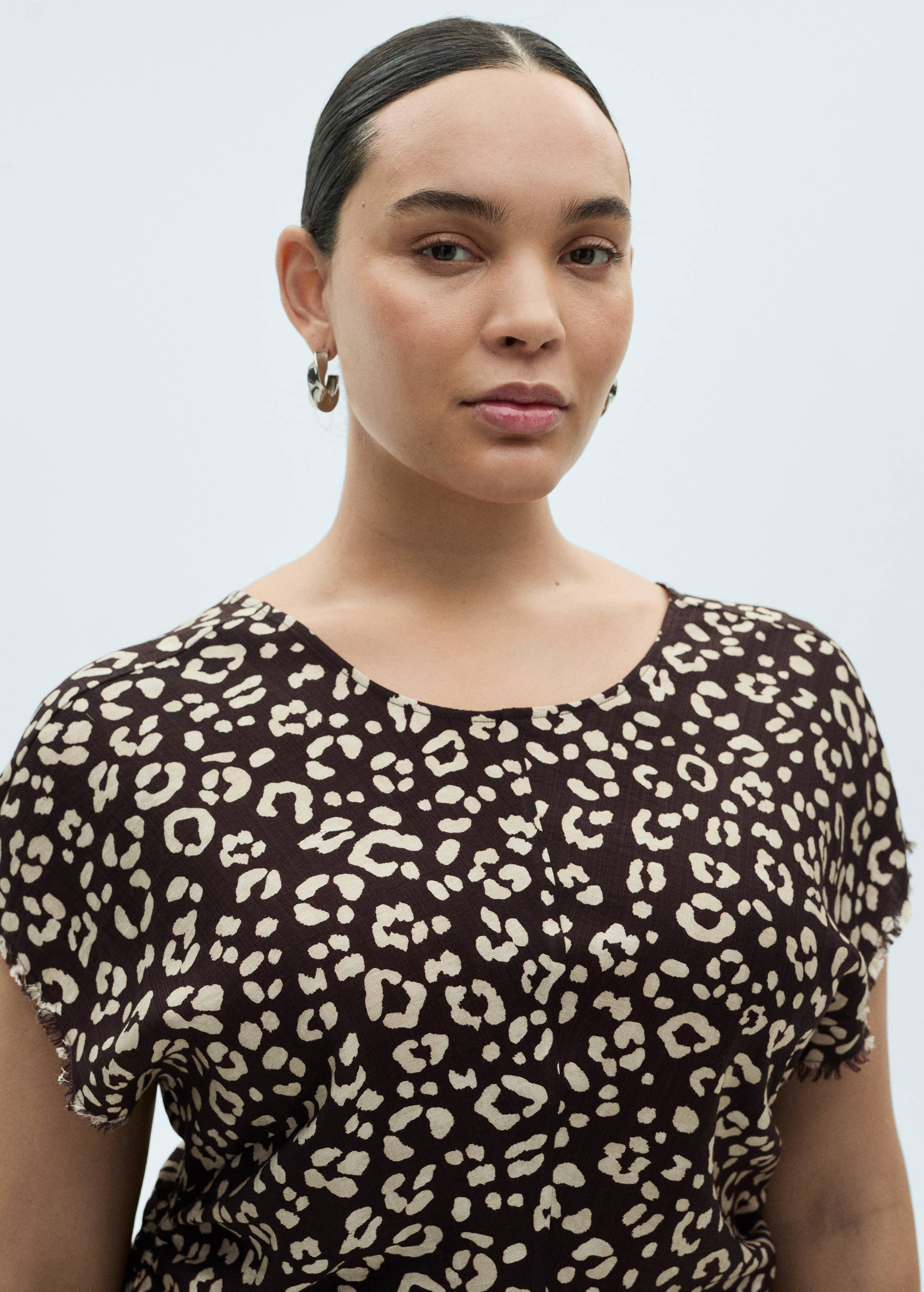 Φόρεμα animal print με ξέφτια - Λεπτομέρεια του προϊόντος 4