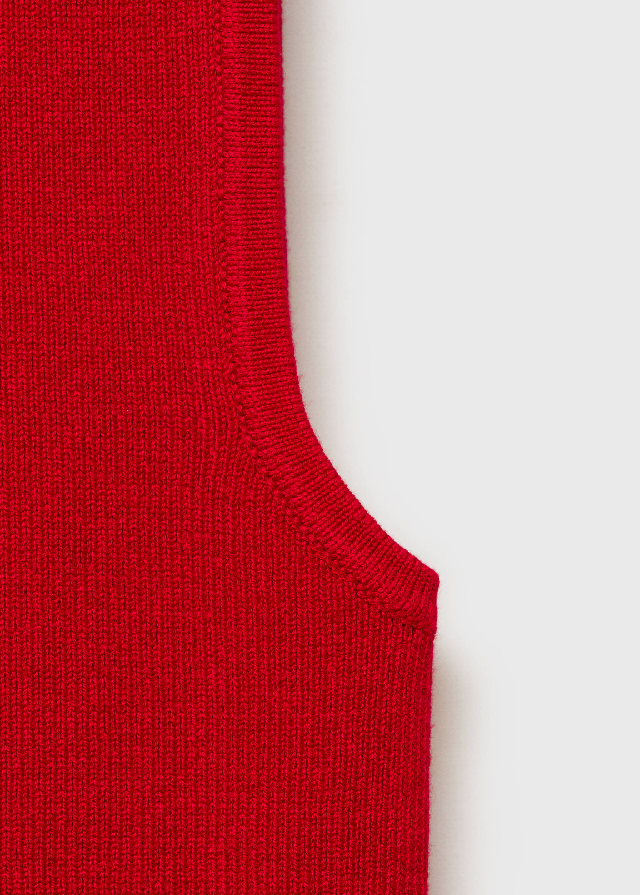 Sleeveless fitted knitted top - Details of the article 0