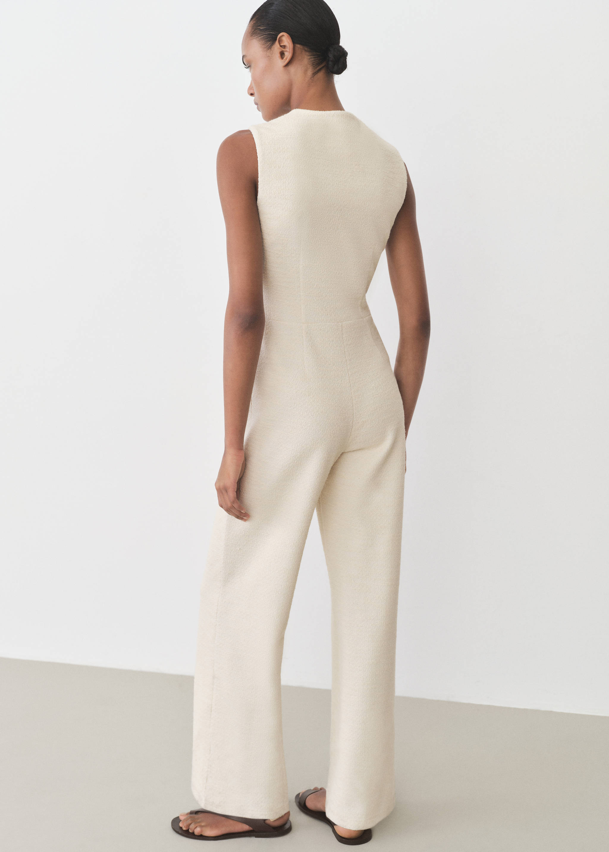 Gombos tweed nadrágruha - A cikk hátulja