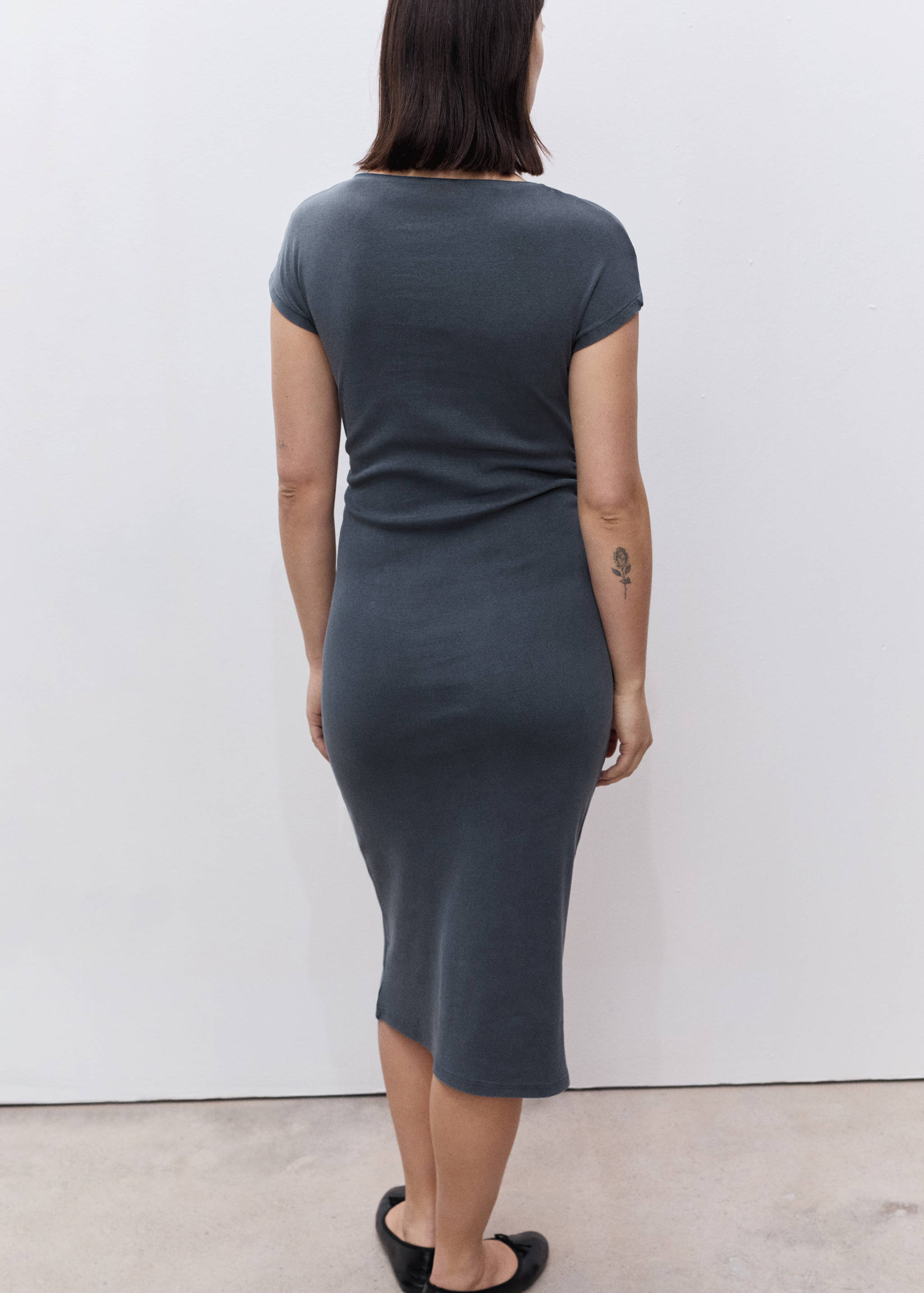 Cotton maternity dress - Reverse of the article