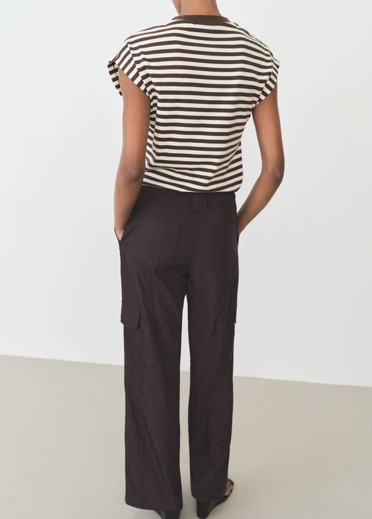 Striped short-sleeved t-shirt — Brown