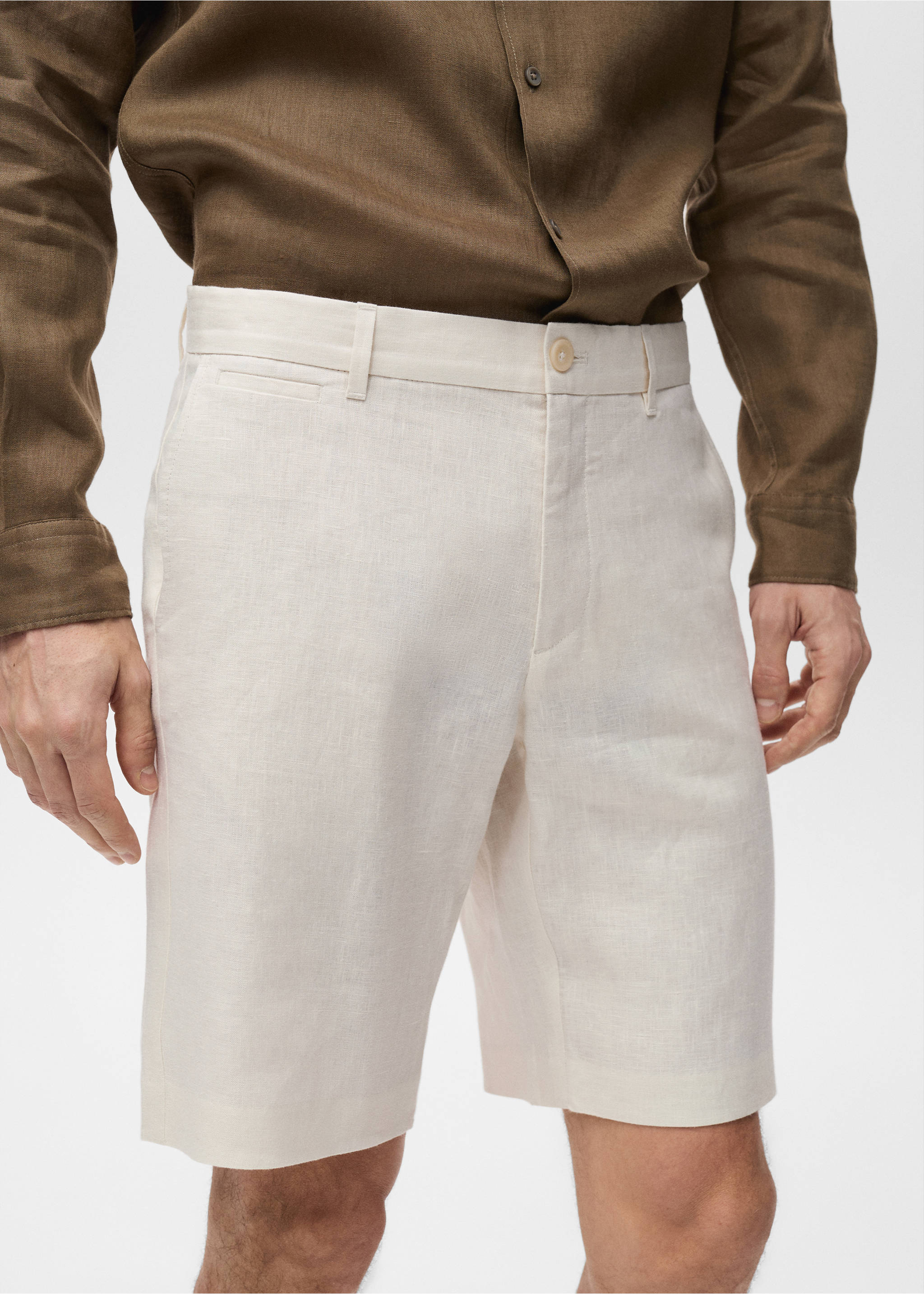 Slim-fit 100% linen bermuda shorts - Details of the article 1, Off White. Ref: 87055919-00.