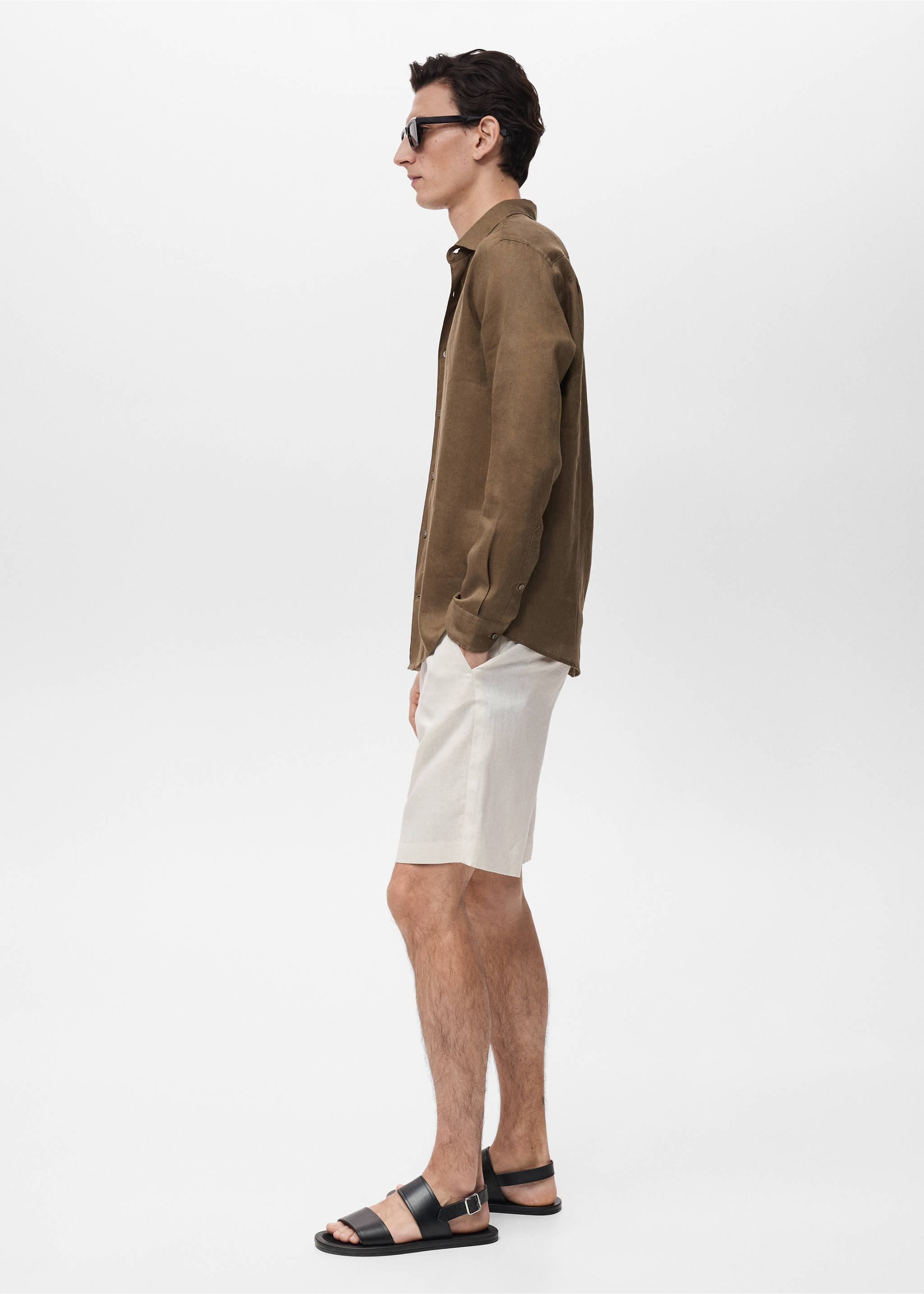 Slim-fit 100% linen bermuda shorts - Details of the article 2, Off White. Ref: 87055919-00.