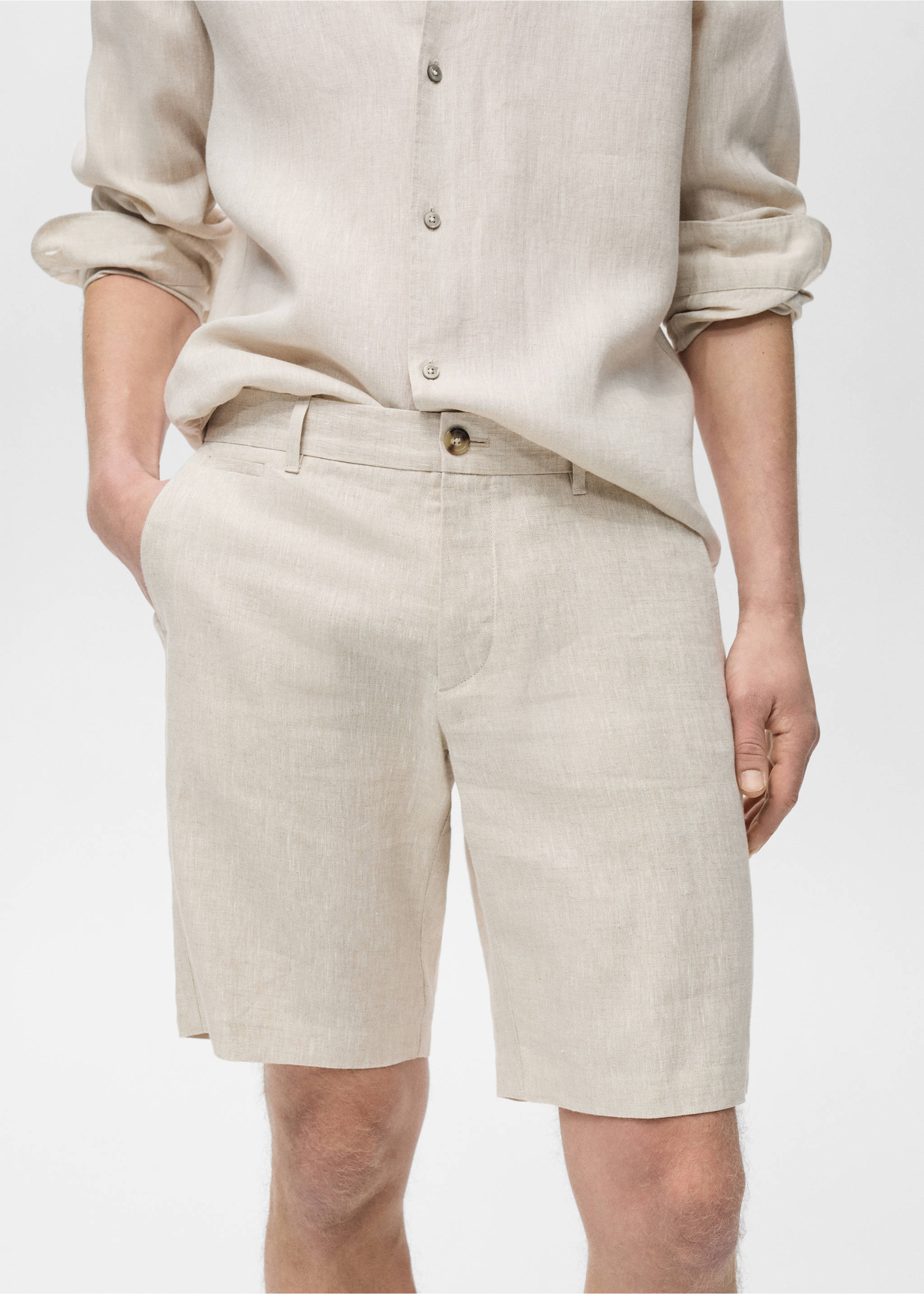 Slim-fit 100% linen bermuda shorts - Details of the article 1, Ecru. Ref: 87055919-00.