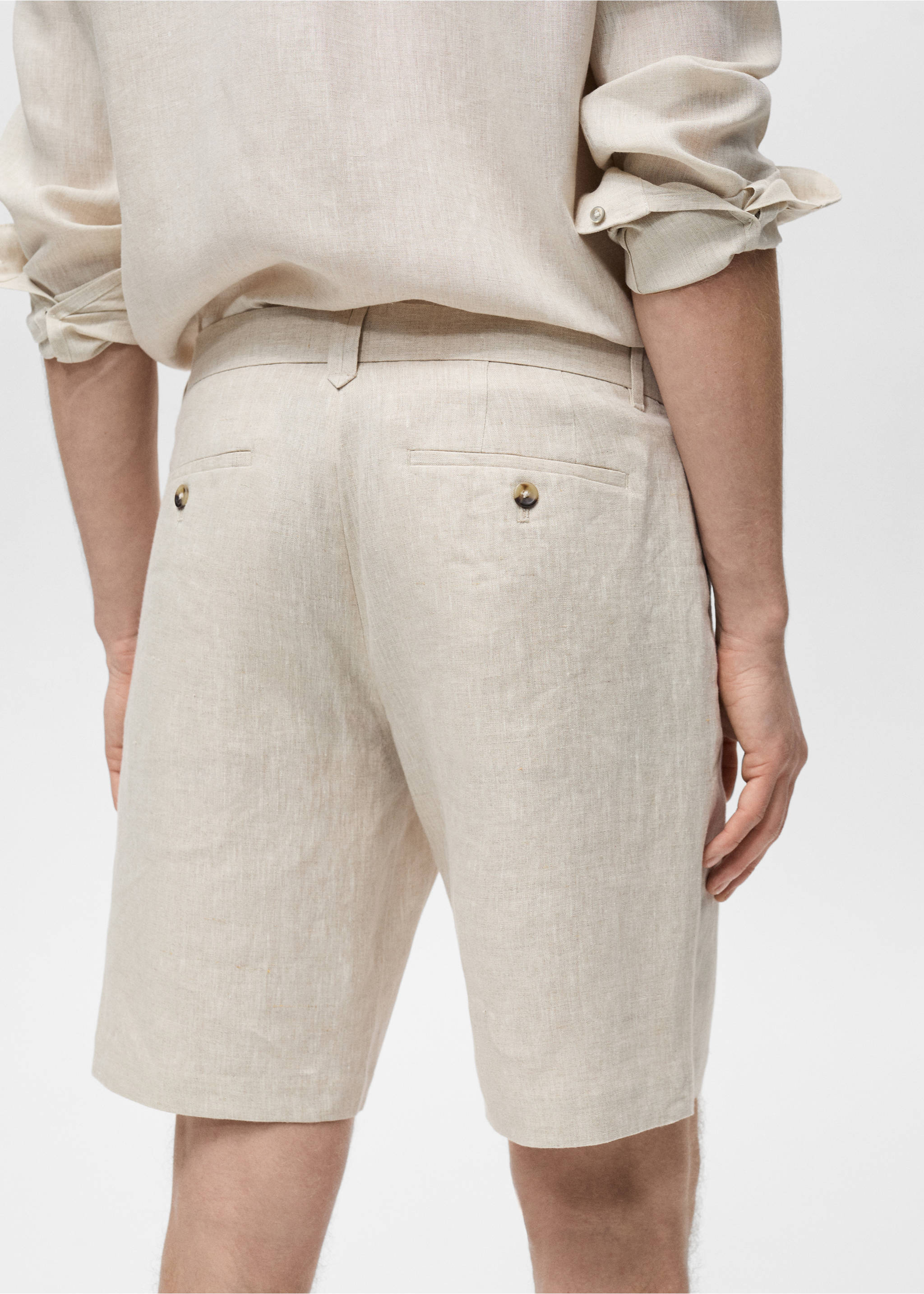 Slim-fit 100% linen bermuda shorts - Details of the article 2, Ecru. Ref: 87055919-00.