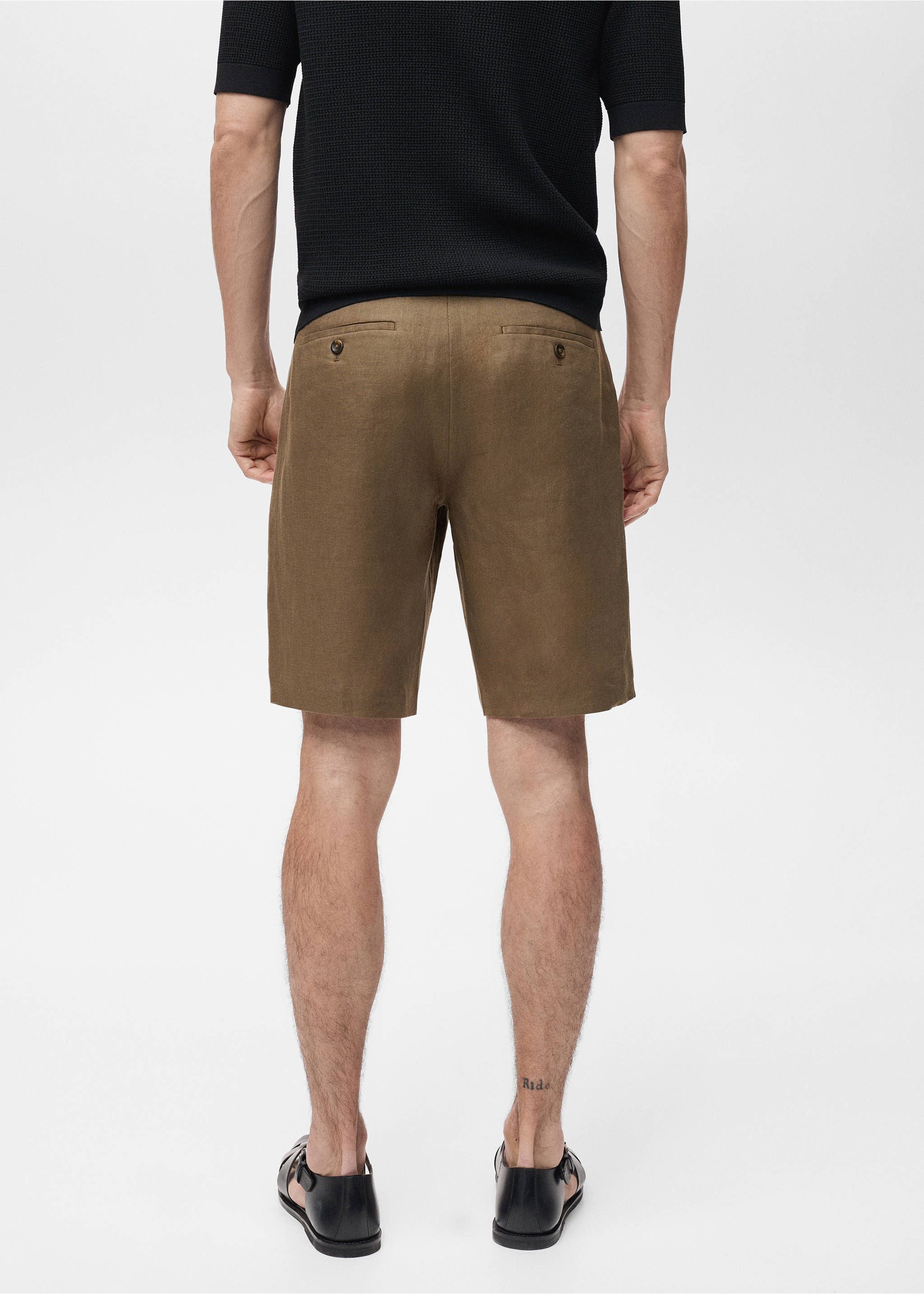 Slim-fit 100% linen bermuda shorts - Reverse of the article, Medium Green. Ref: 87055919-00.