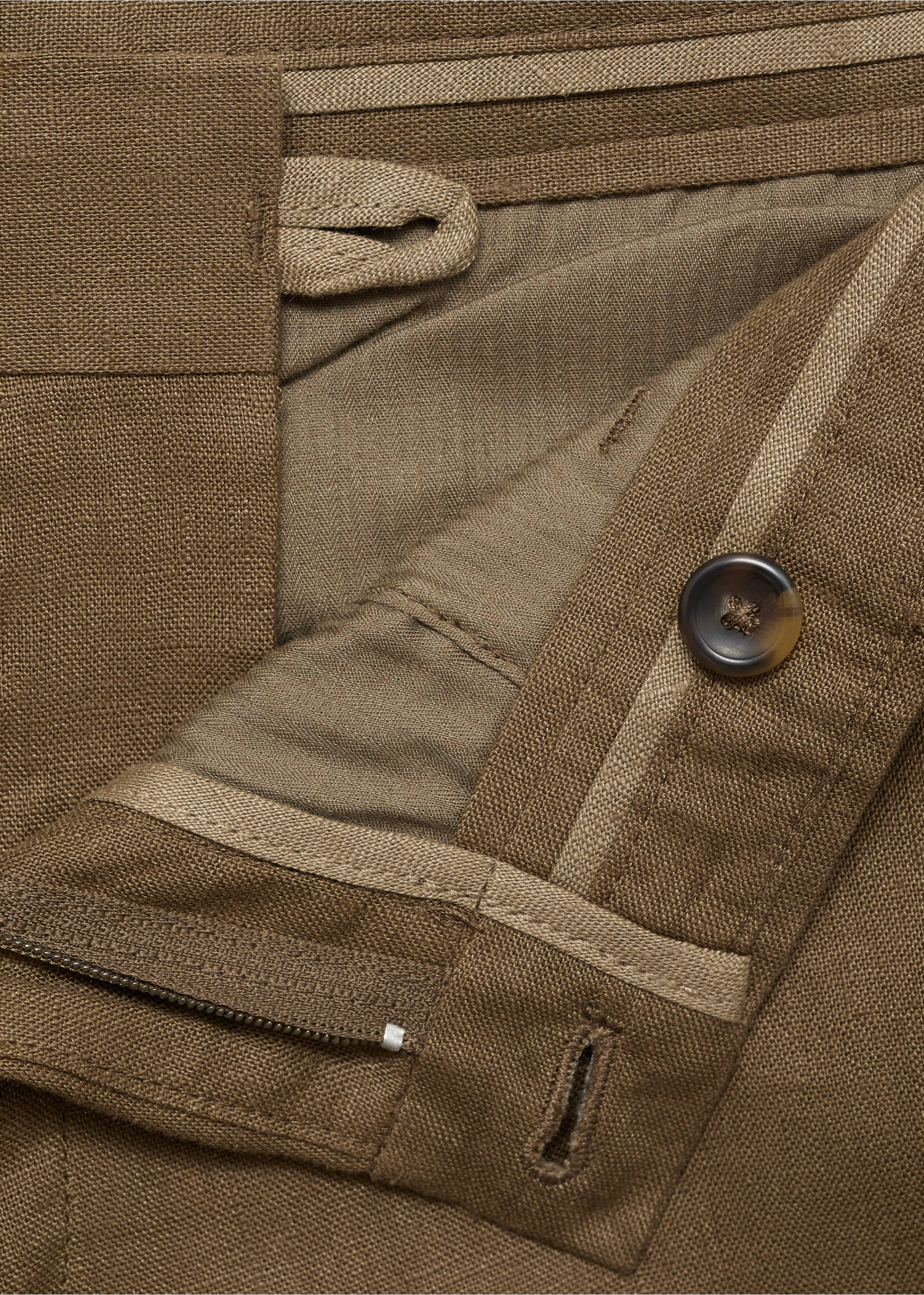 Slim-fit 100% linen bermuda shorts - Details of the article 8, Medium Green. Ref: 87055919-00.