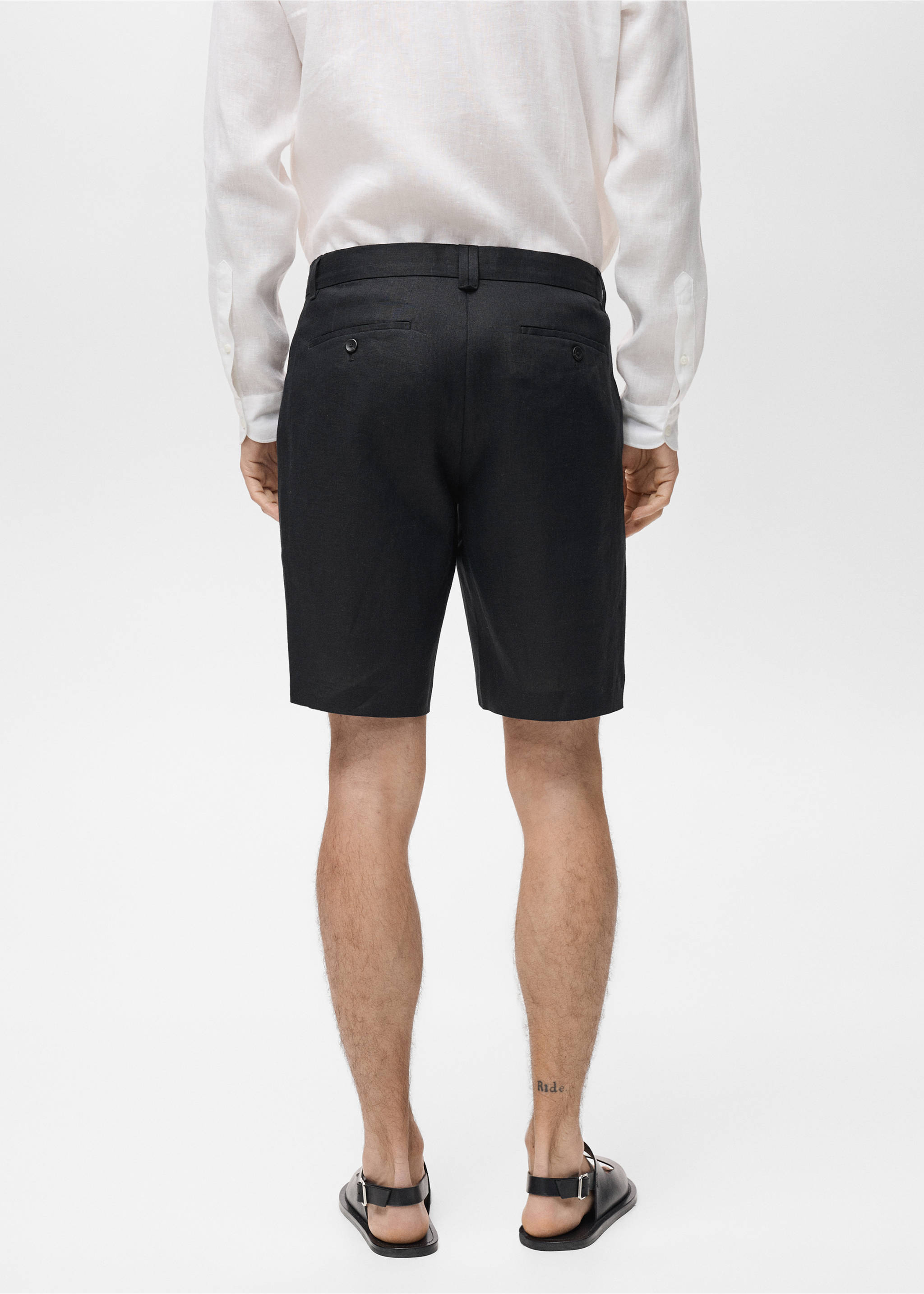 Slim-fit 100% linen bermuda shorts - Reverse of the article, Black. Ref: 87055919-00.