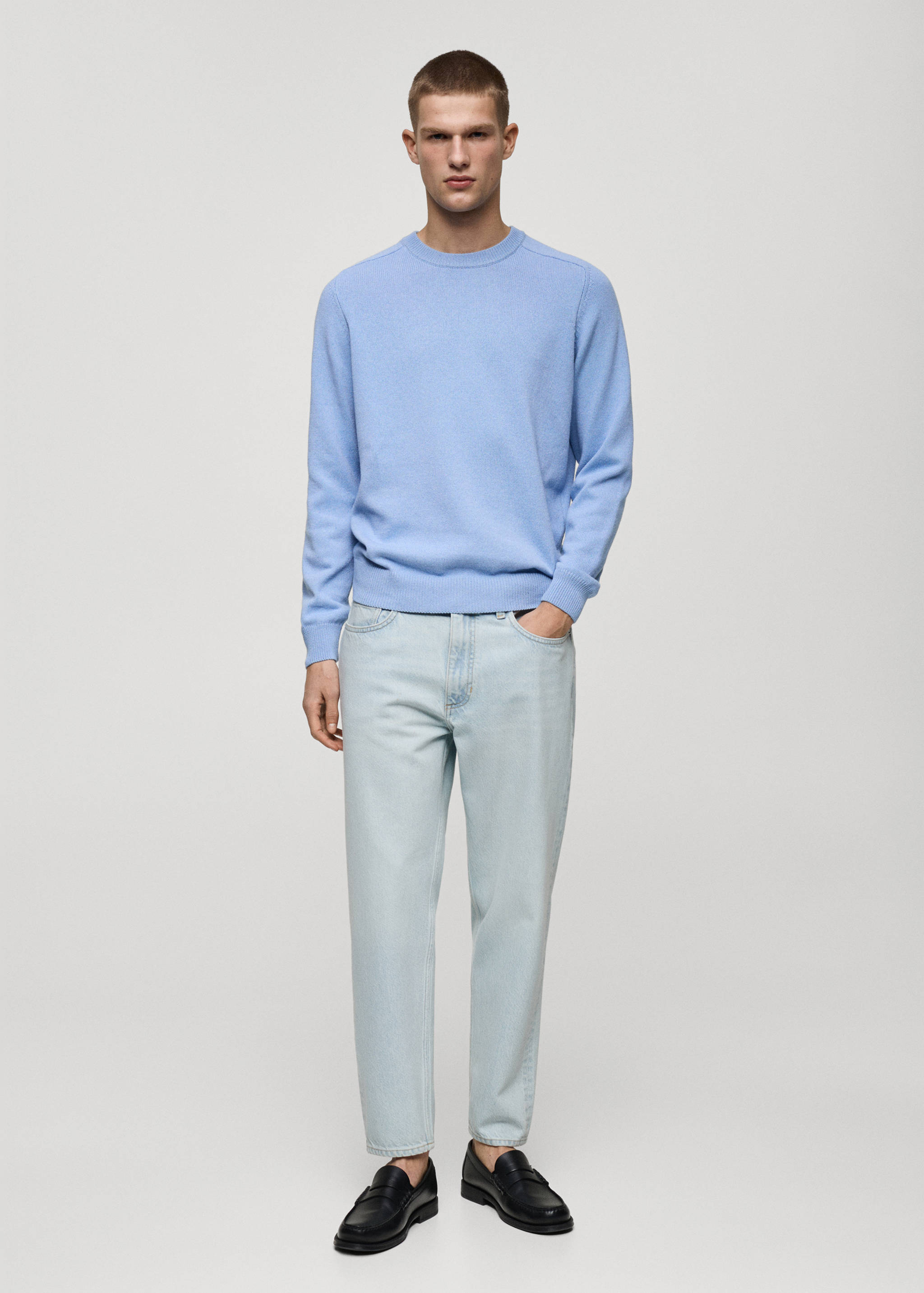 Cropped carrot-fit jeans - General plane