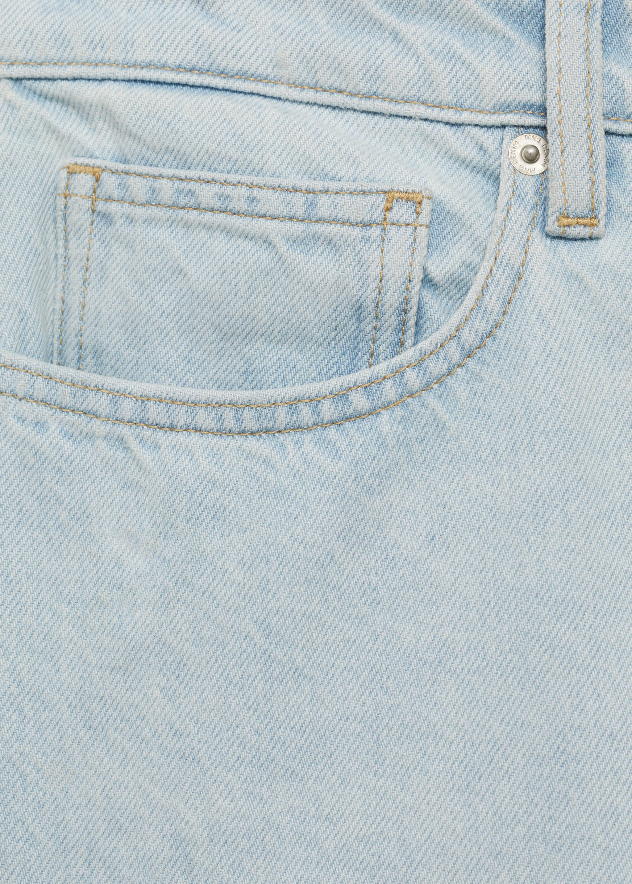 Cropped carrot-fit jeans - Details of the article 0