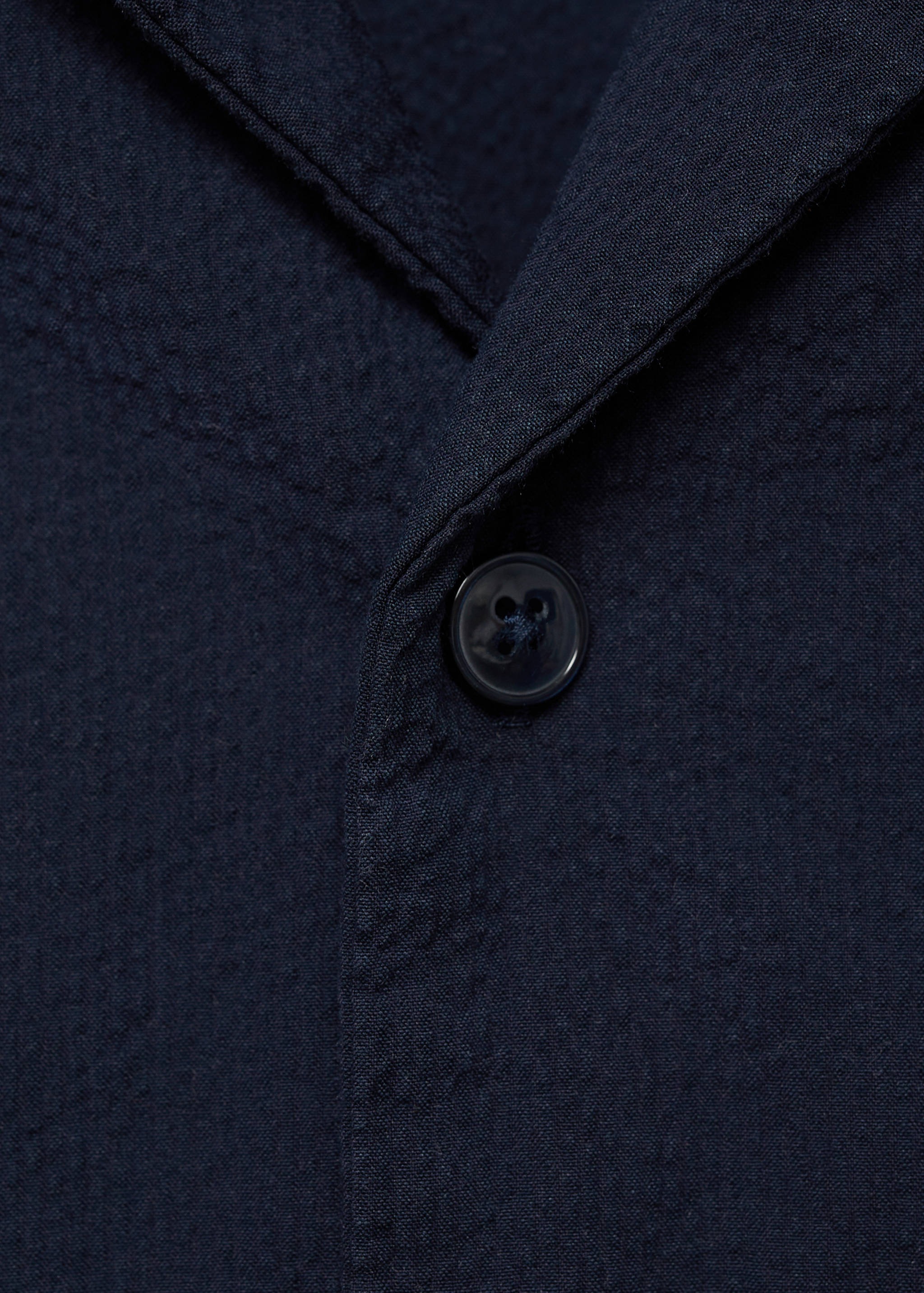 Textured shirt with bowling collar - Reverse of the article