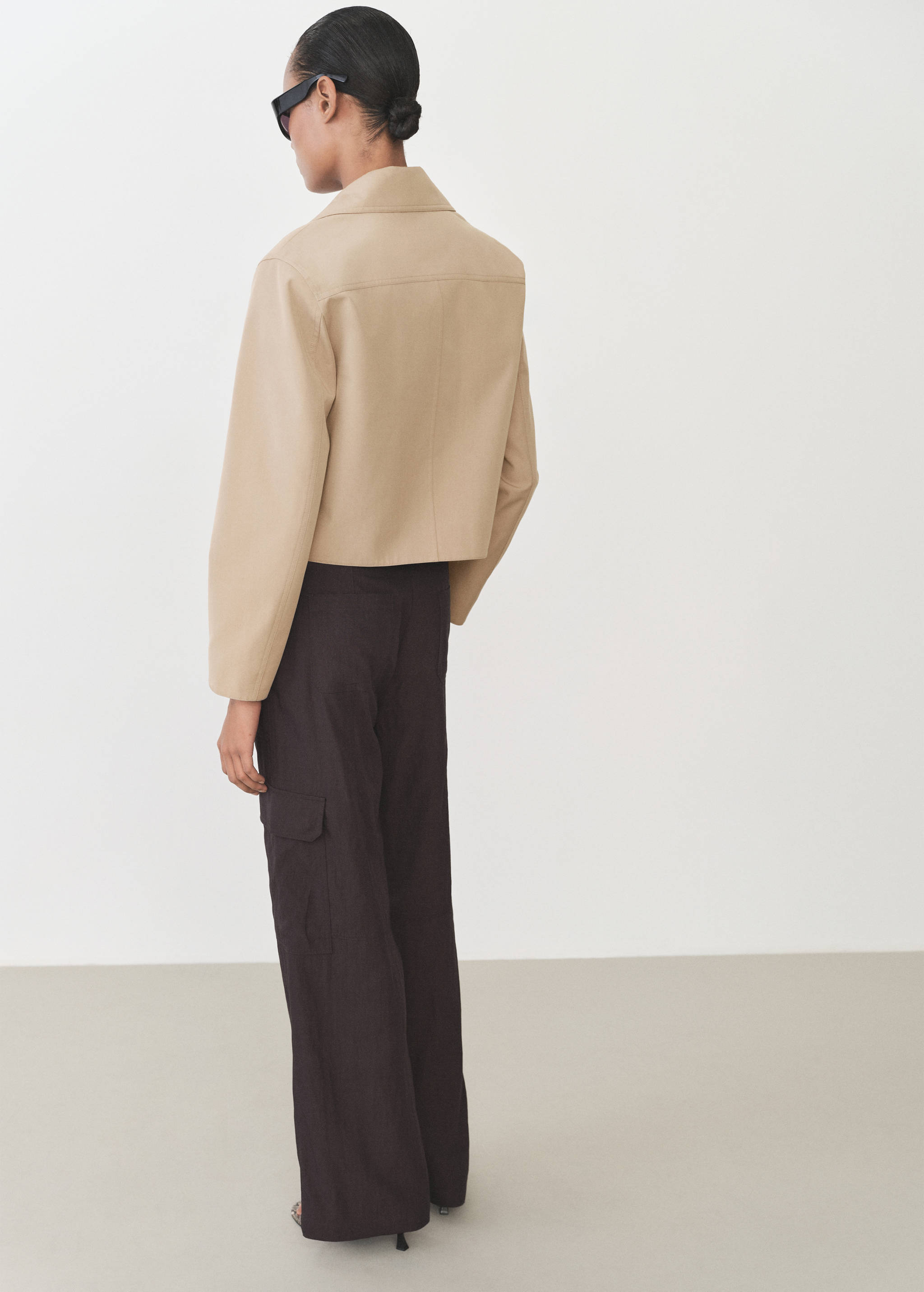 Cotton jacket with pockets - Reverse of the article