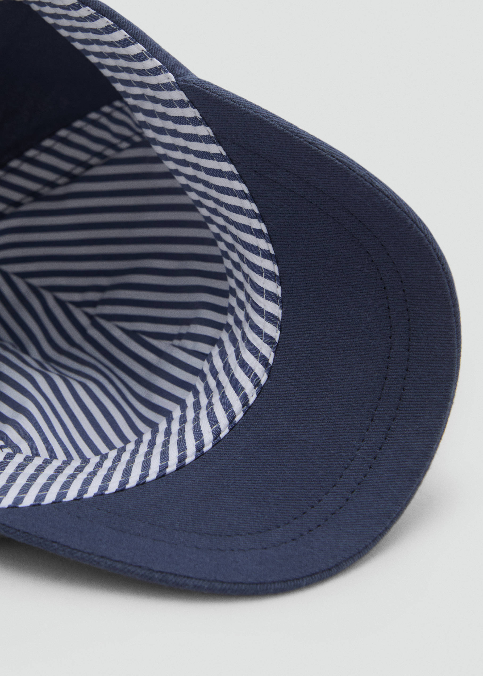 Casquette détail brodé - Détail de l'article 2