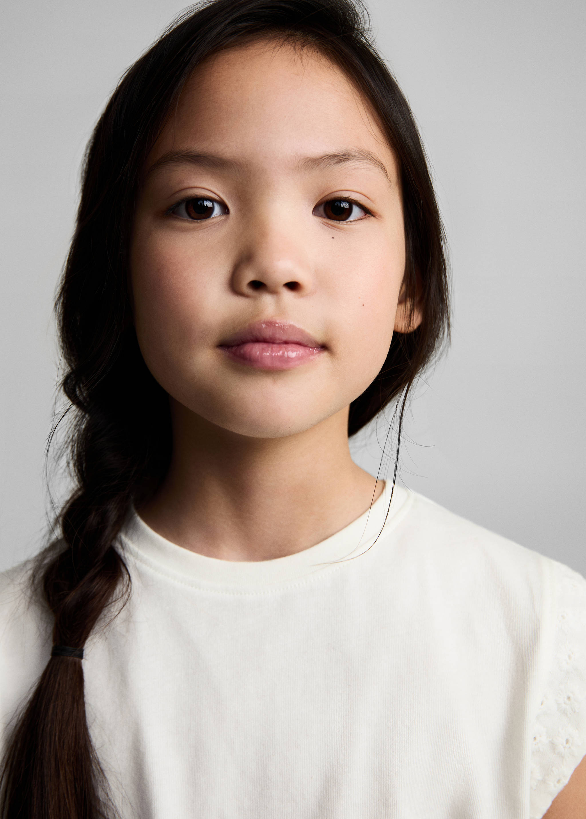 Camiseta detalle bordado - Detalle del artículo 1