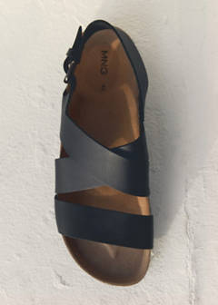 Crossed leather sandals with buckle — Black 5