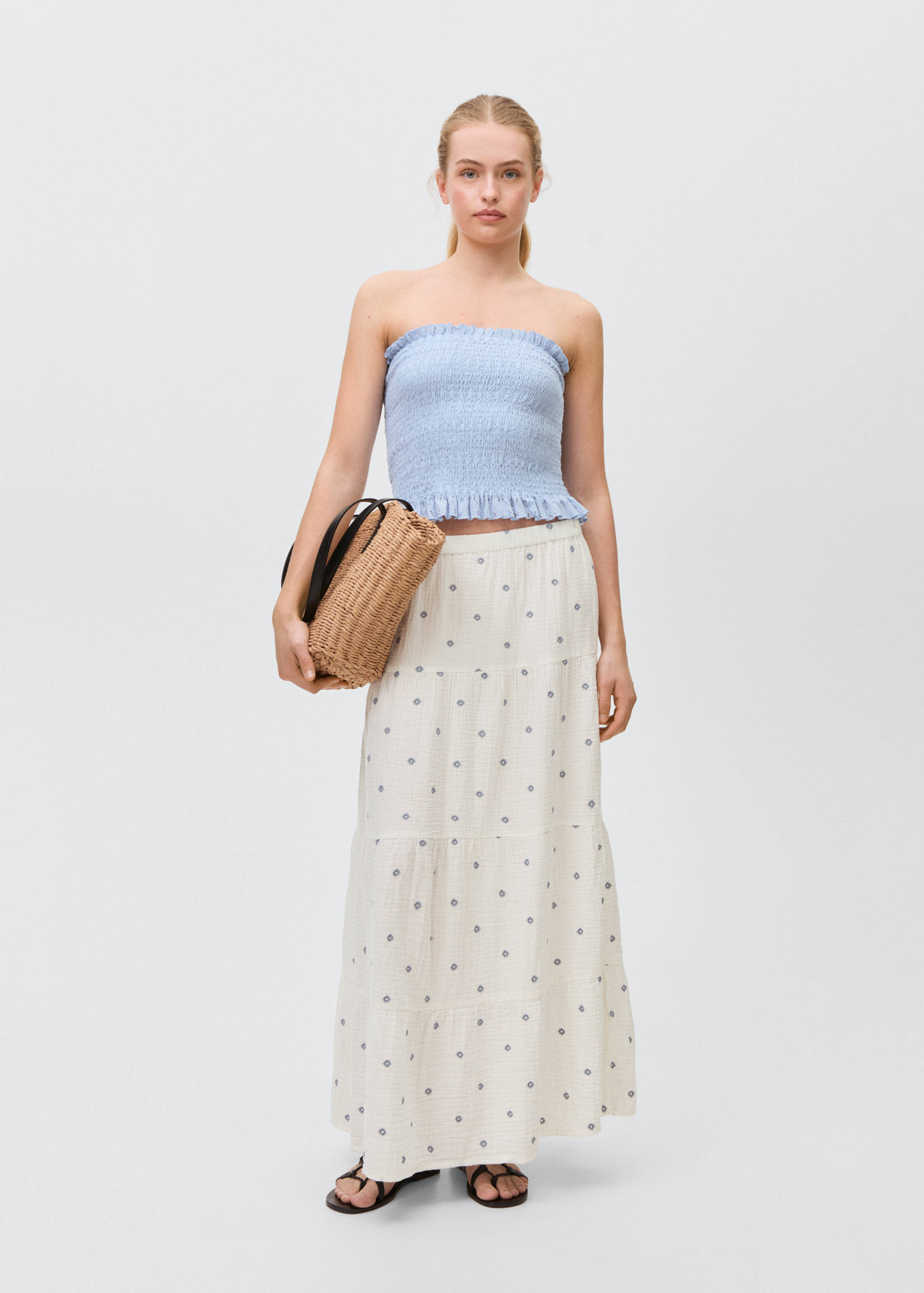 Ausgestellter Rock mit Stickereien - Allgemeine Ansicht