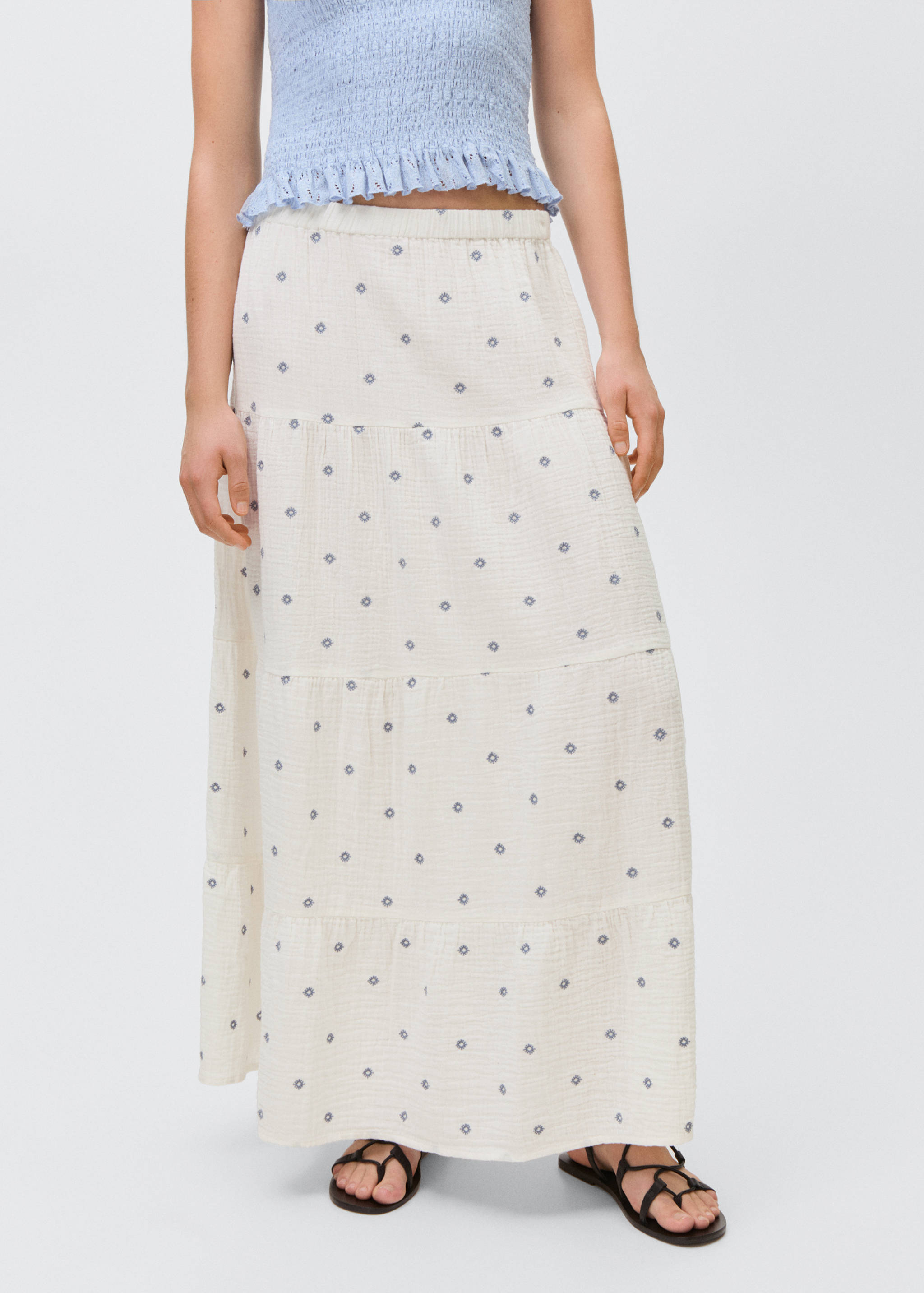 Ausgestellter Rock mit Stickereien - Mittlere Ansicht