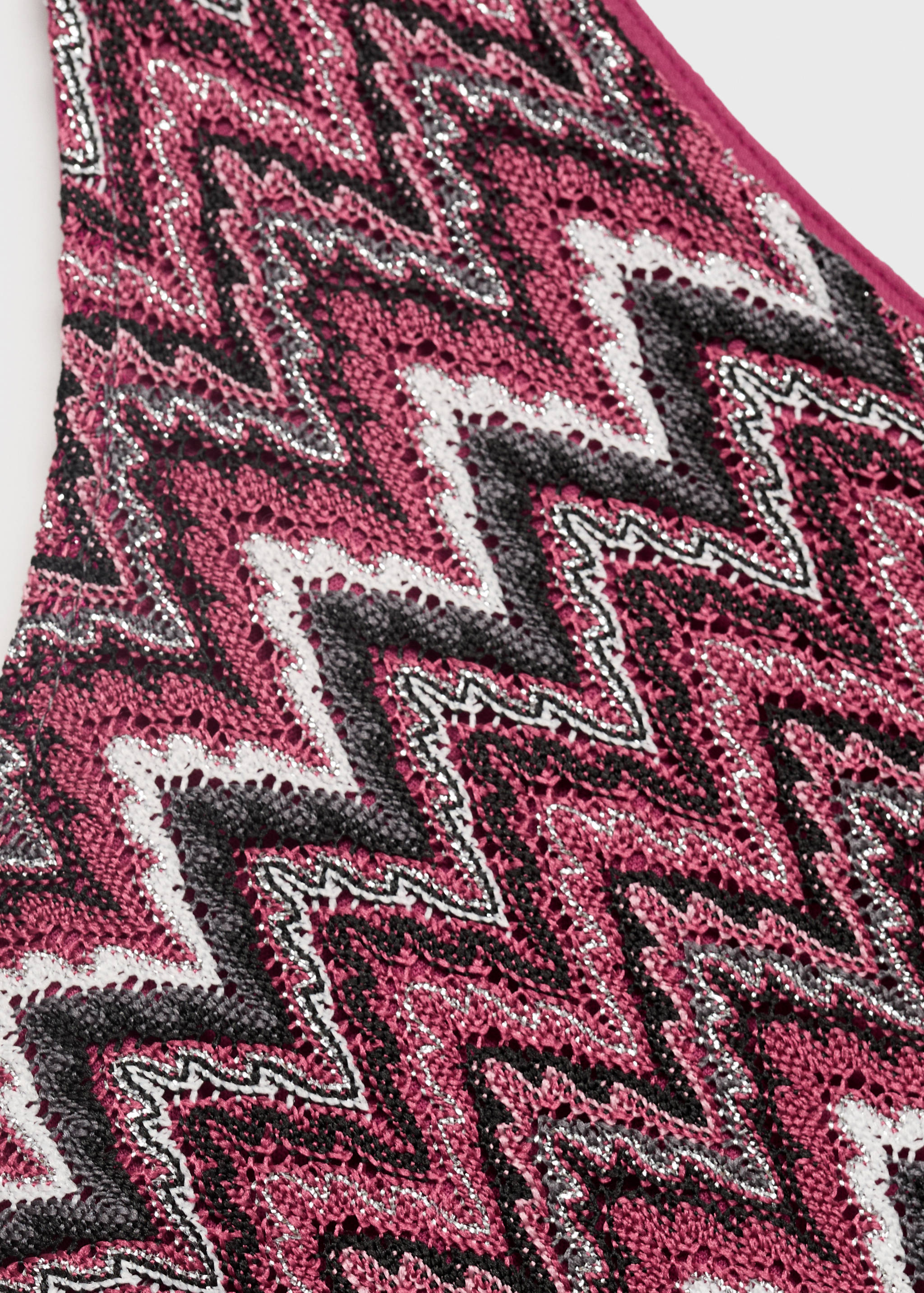 Zig-zag print dress - Details of the article 8