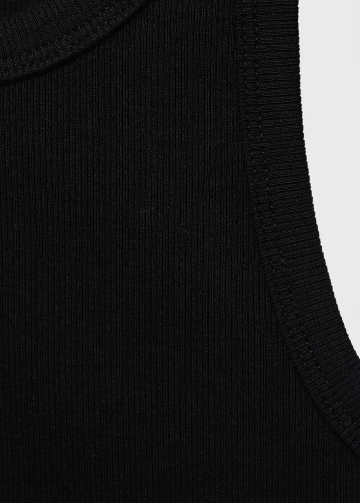 Knitted cropped top — Black