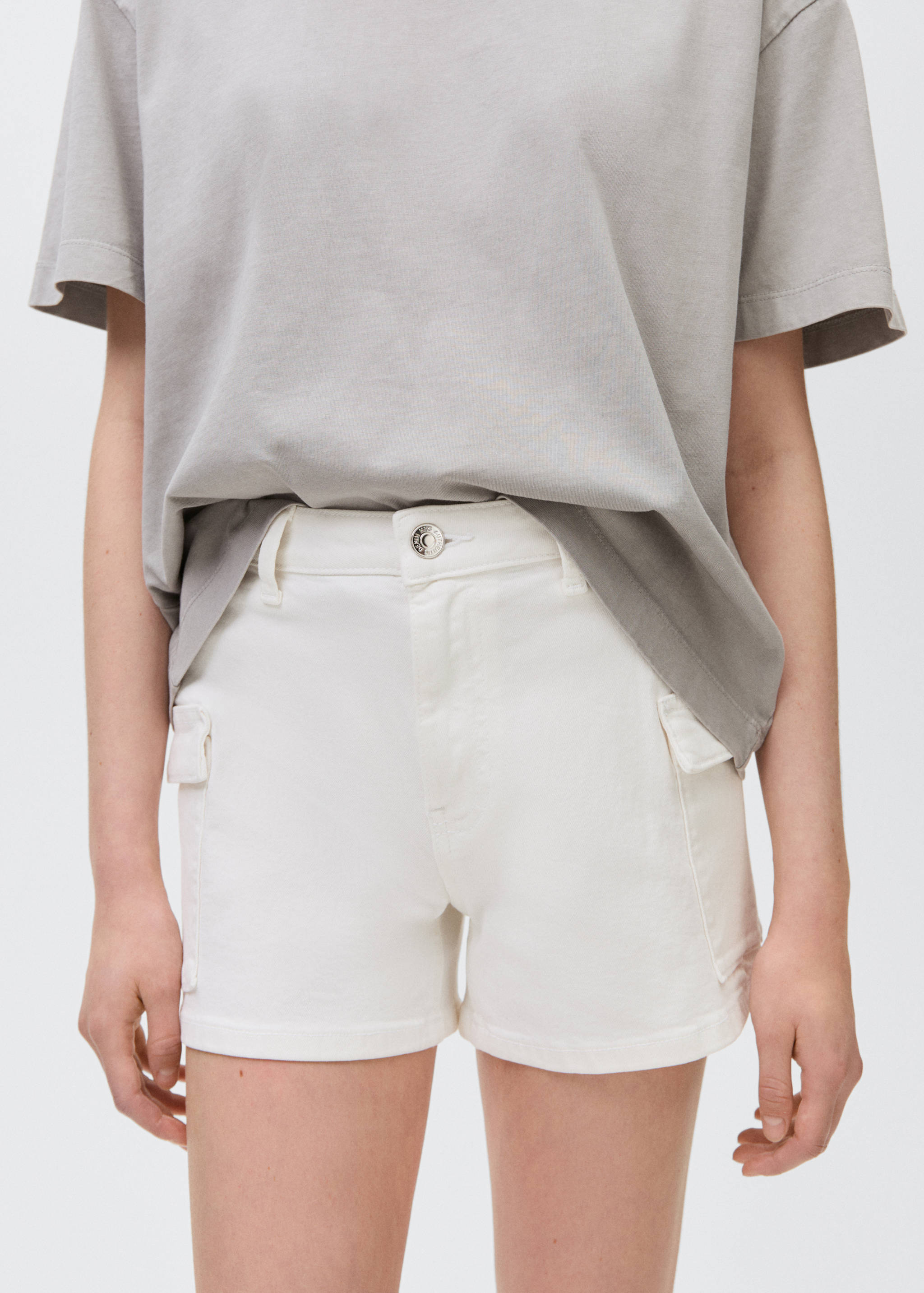 Cargo shorts - Details of the article 1