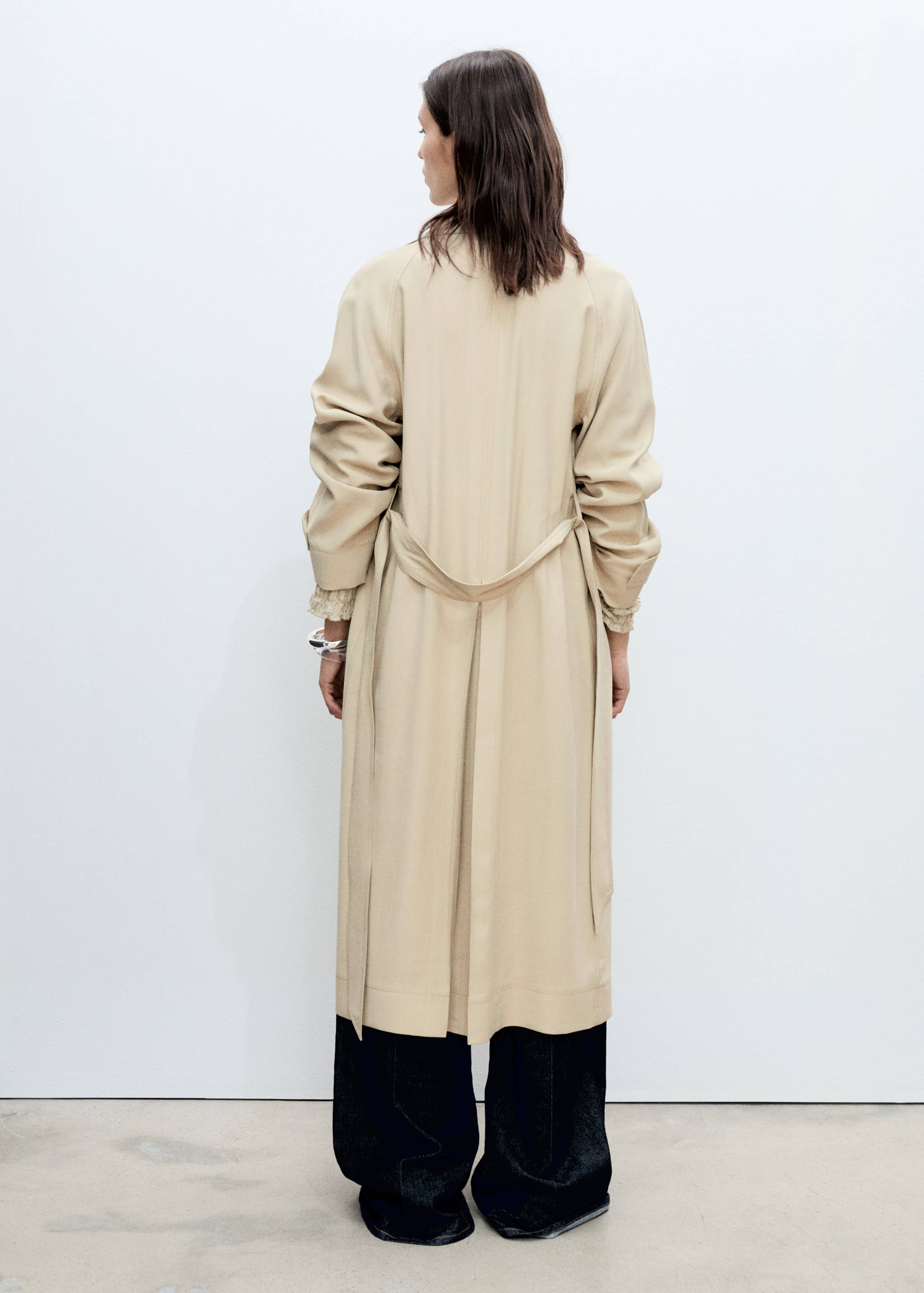 Мягкий тренч с поясом - Обратная сторона изделия