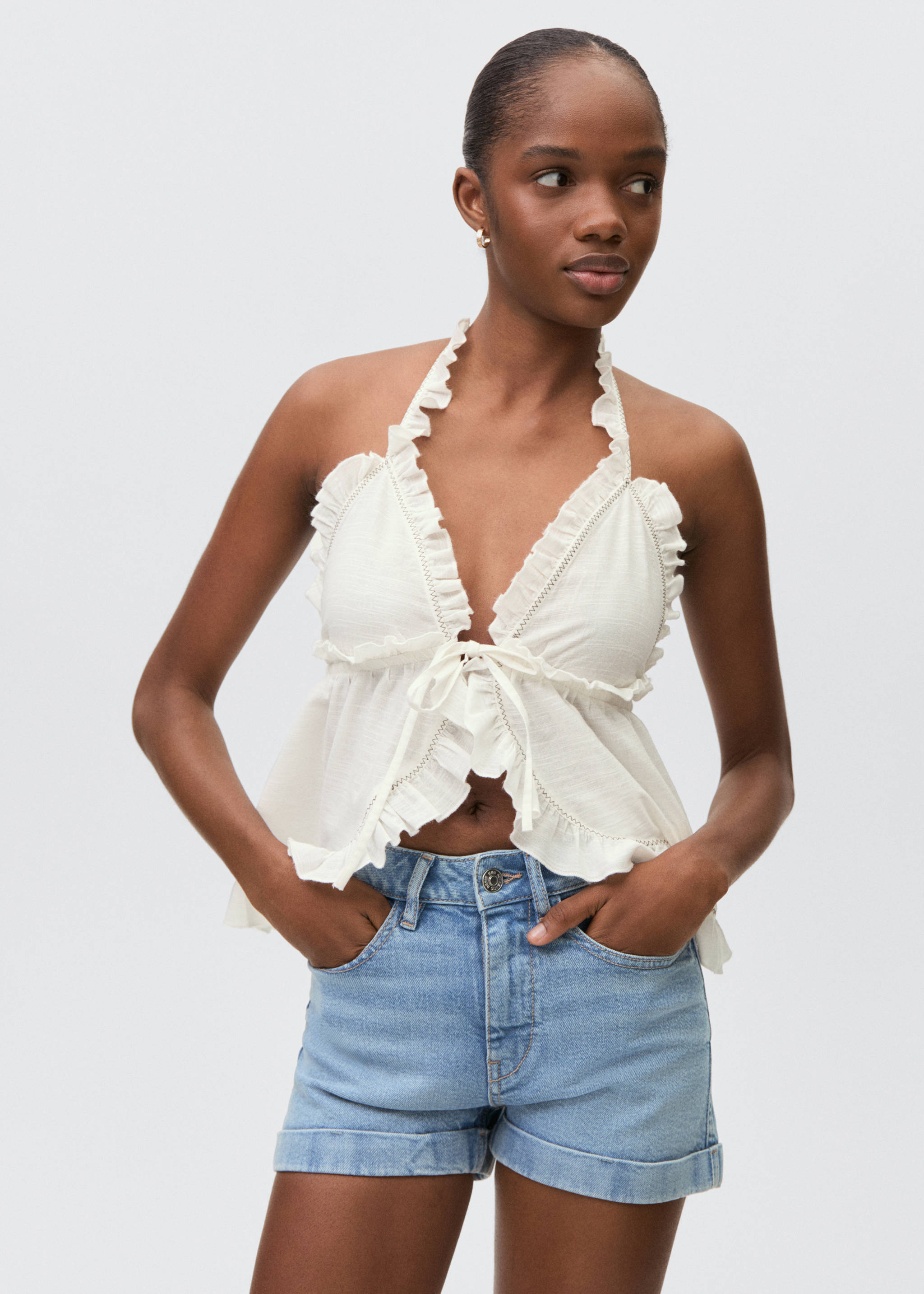 Denim shorts with turned-up hem - Medium plane