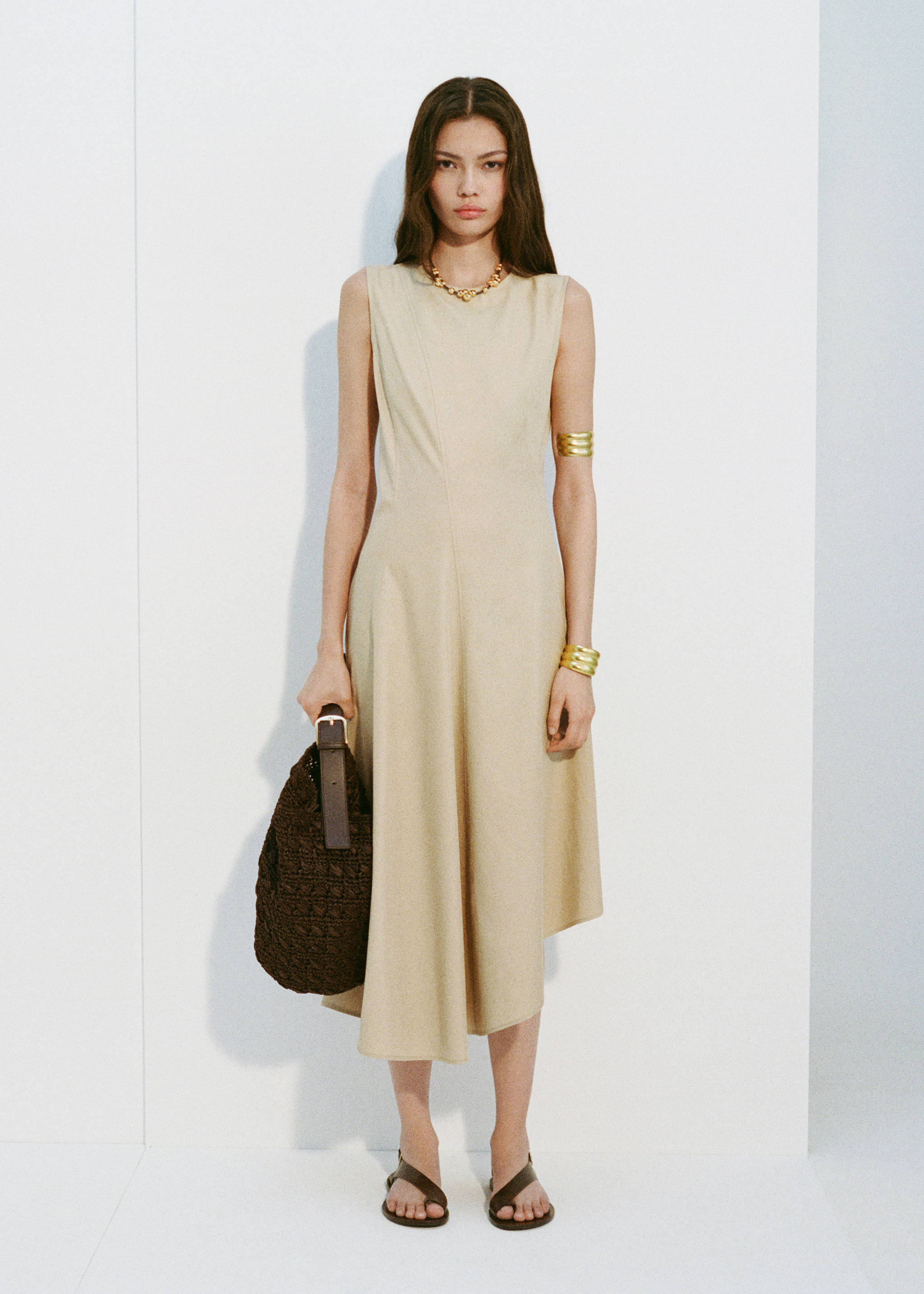 Leather sandals with cross strap - General plane