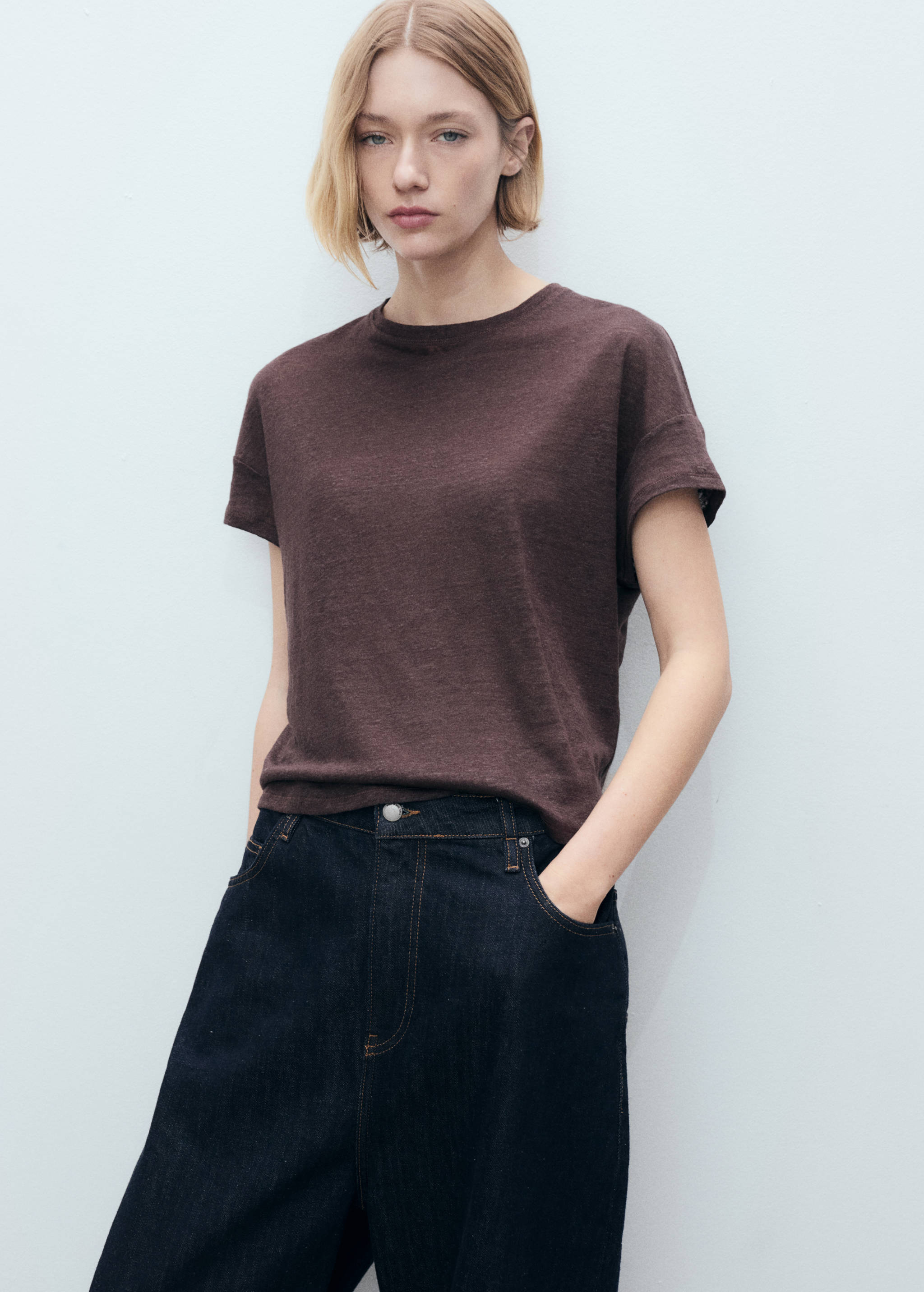 Camiseta lino manga corta - Plano medio