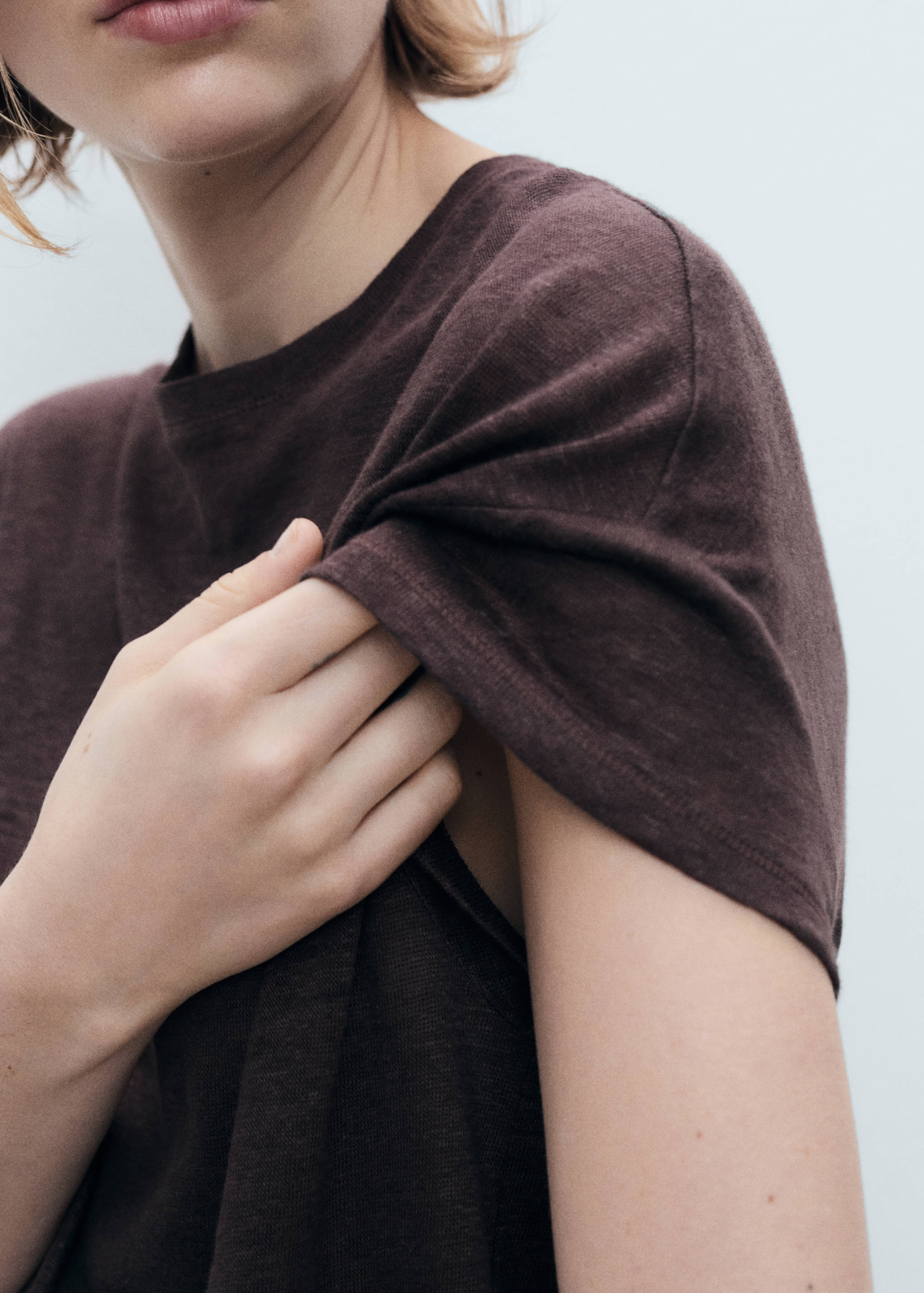 Camiseta lino manga corta - Detalle del artículo 6