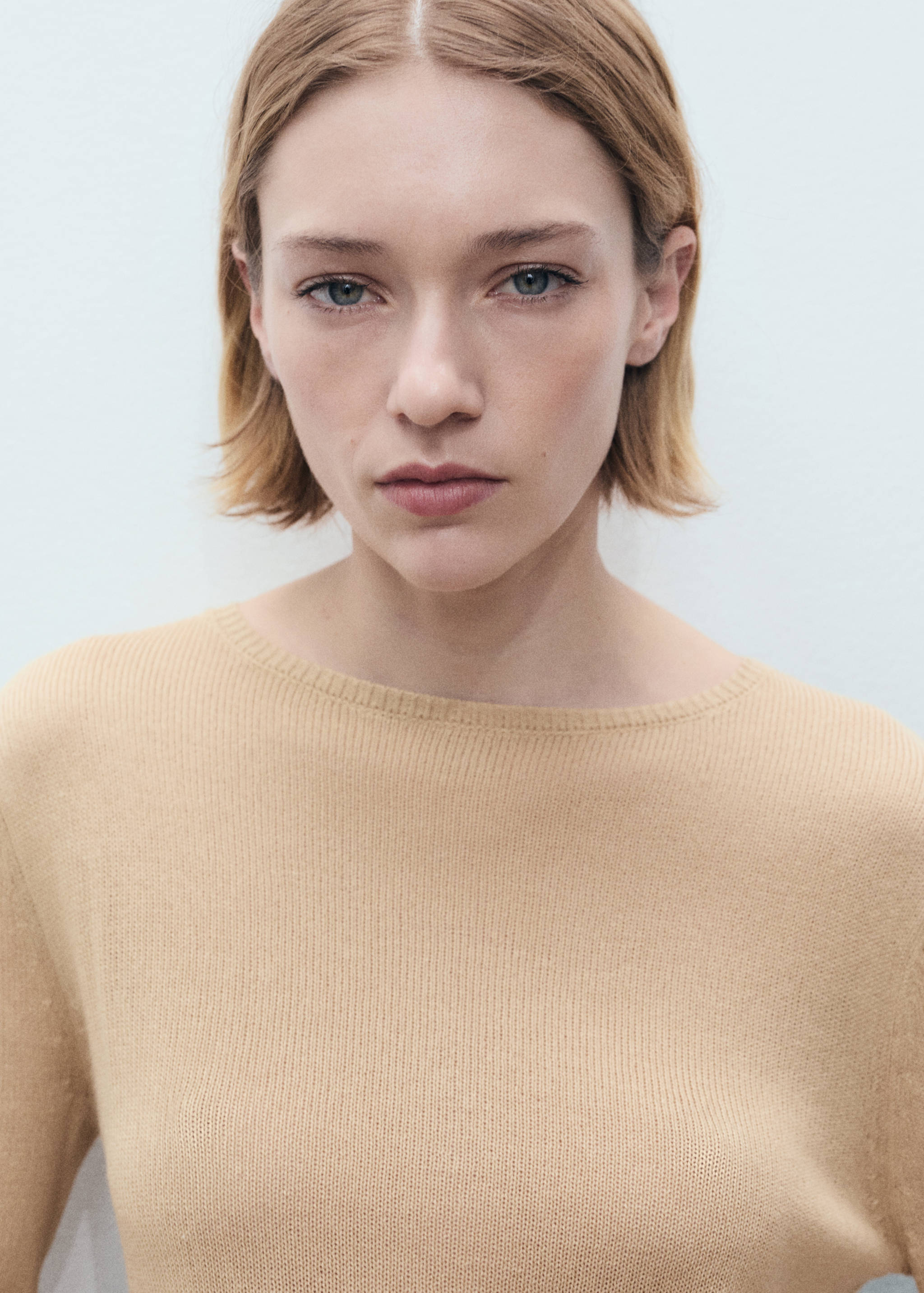 Camisola com gola de barco e mistura de linho - Pormenor do artigo 1