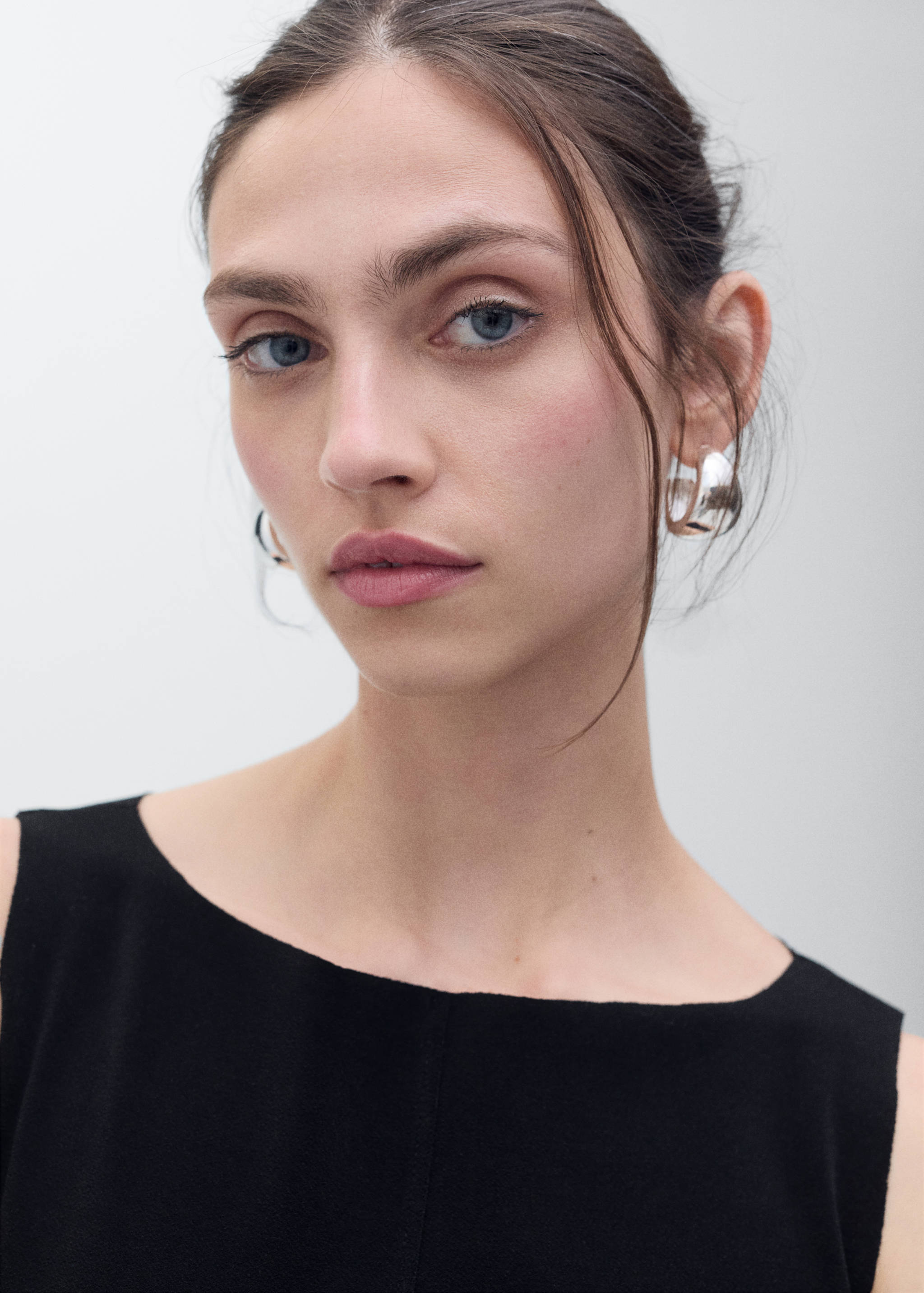 Vestido de malha com gola de barco - Pormenor do artigo 1