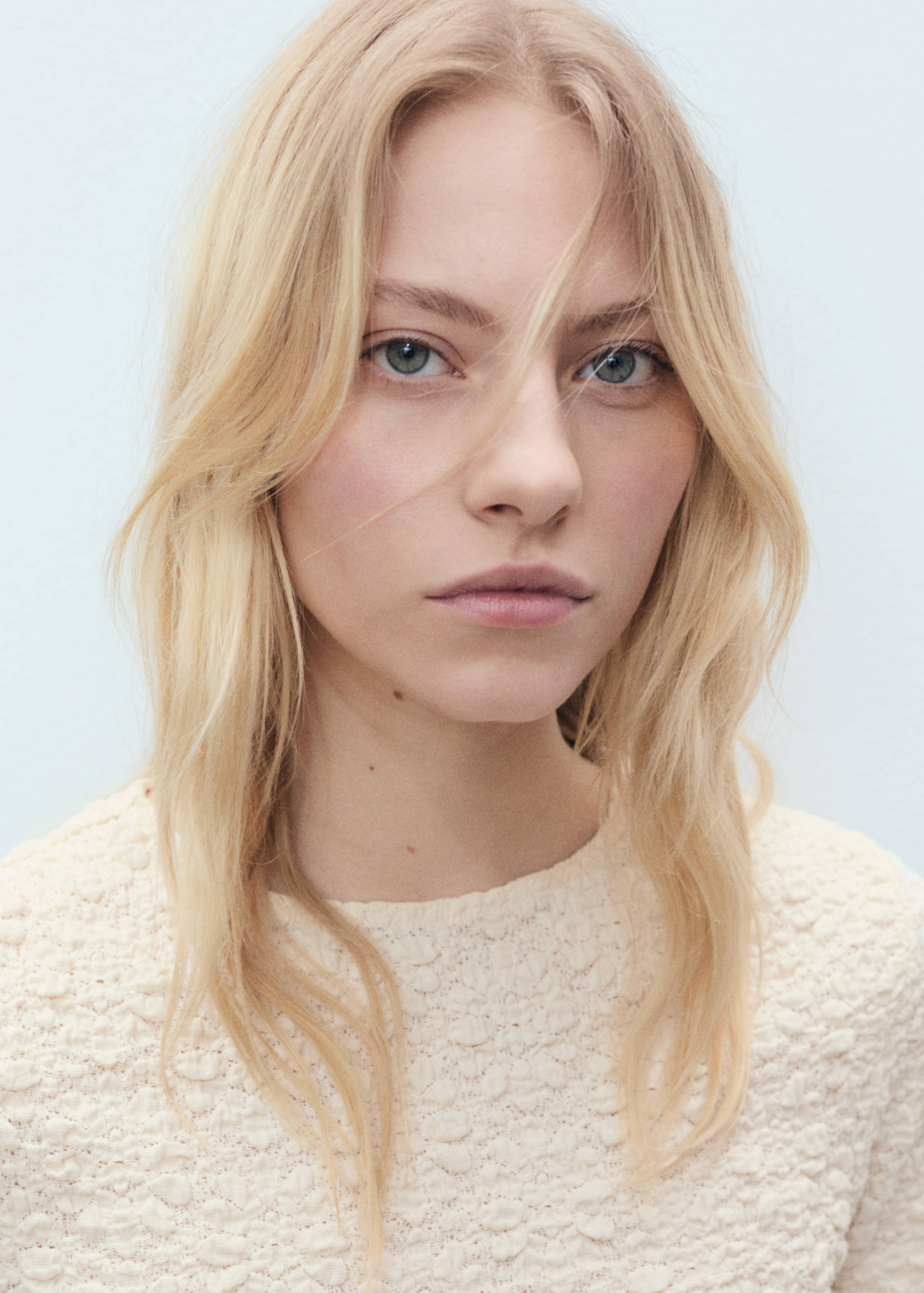 Фактурная футболка из смесового хлопка - Деталь изделия 1