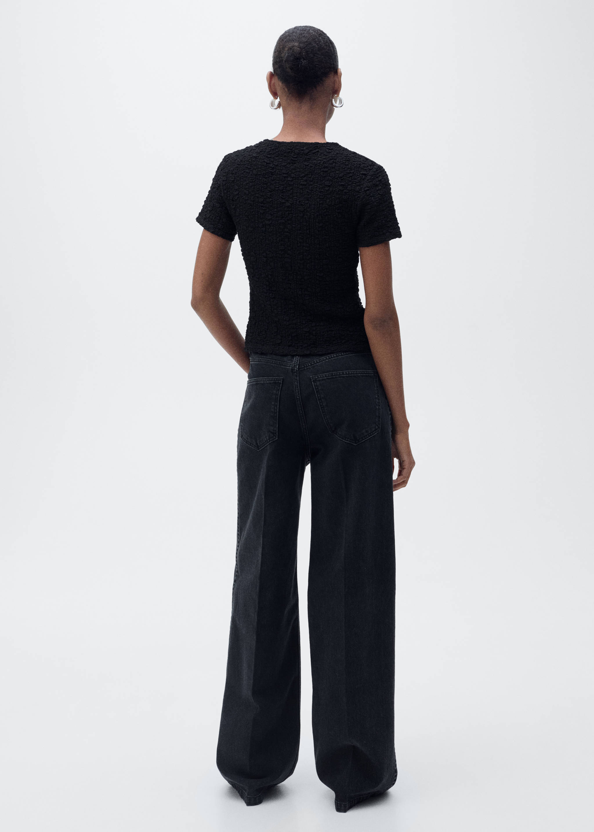 Фактурная футболка из смесового хлопка - Обратная сторона изделия