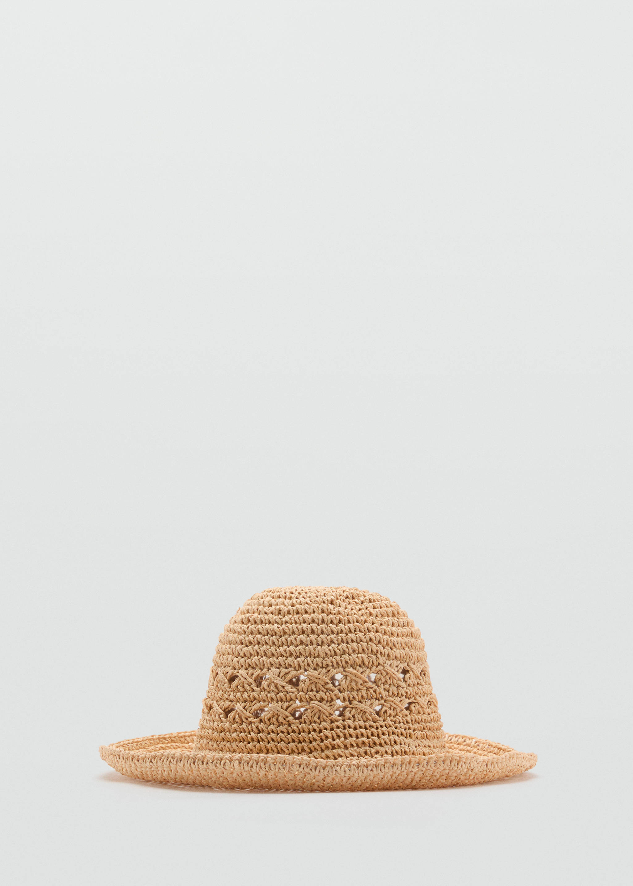 Natural fiber hat with lace details - Article without model