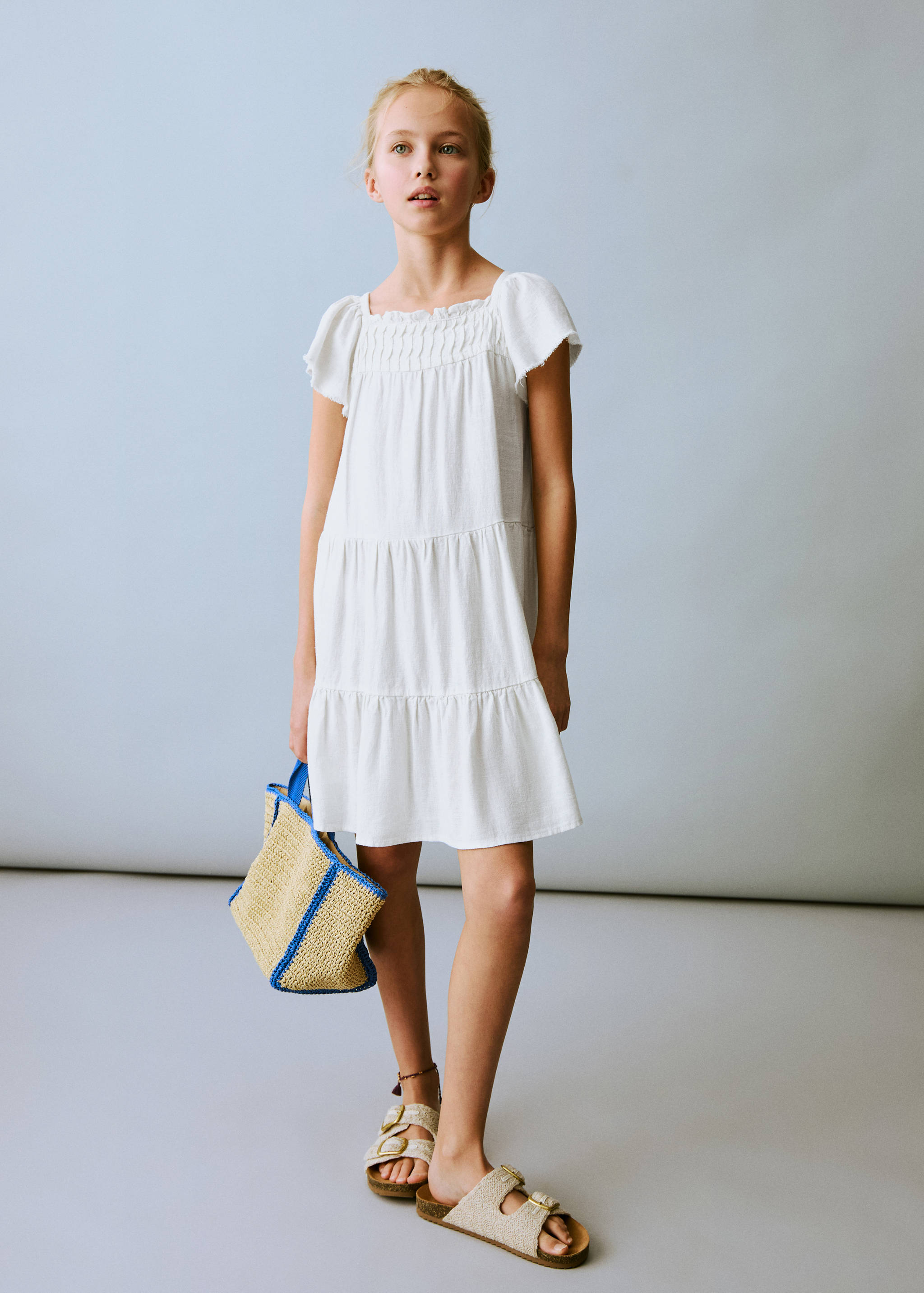 Ruffled linen dress - General plane