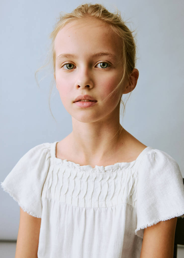 Ruffled linen dress — White