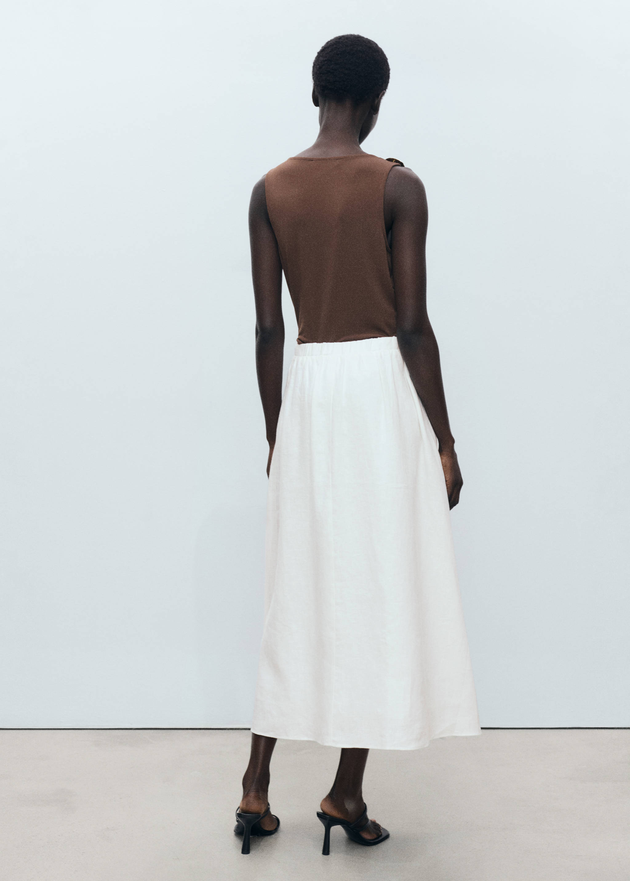 Flared linen skirt - Reverse of the article