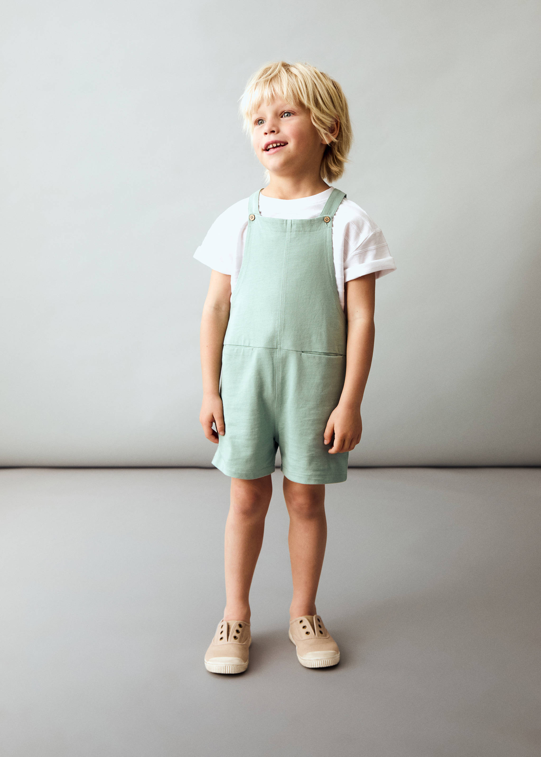 Short cotton dungarees - General plane