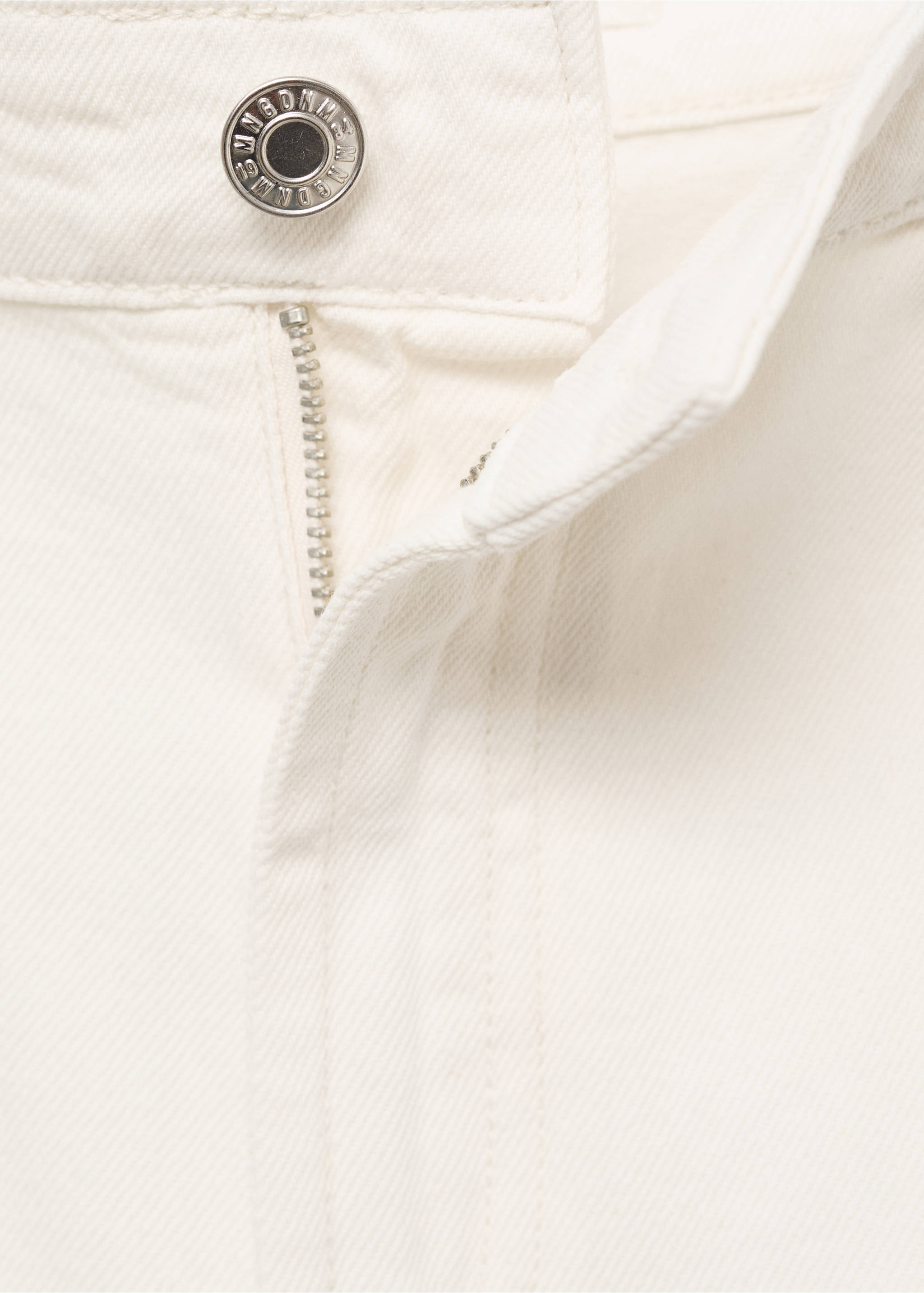 Mid-rise denim bermuda shorts with pleats - Details of the article 8, Off White. Ref: 87057706-00.