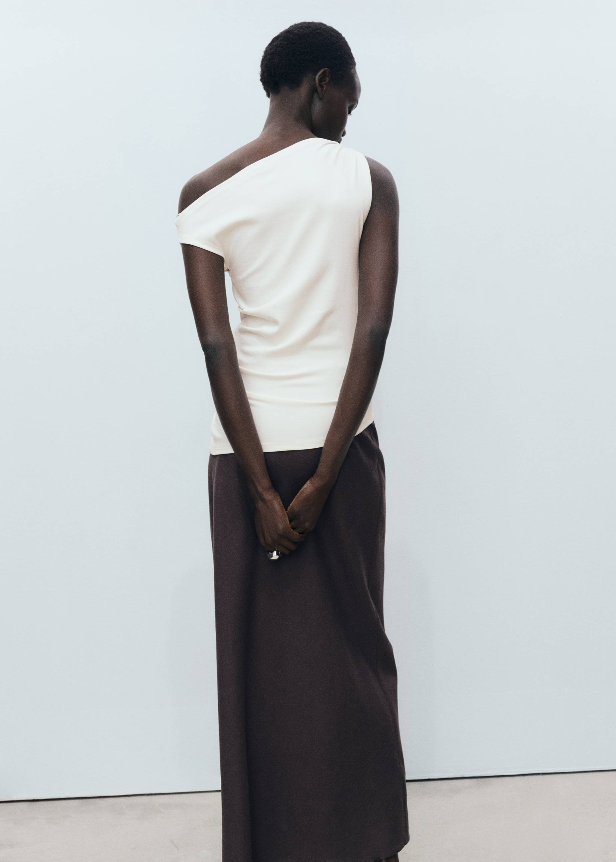 Ασύμμετρο τοπ από modal - Πίσω όψη προϊόντος