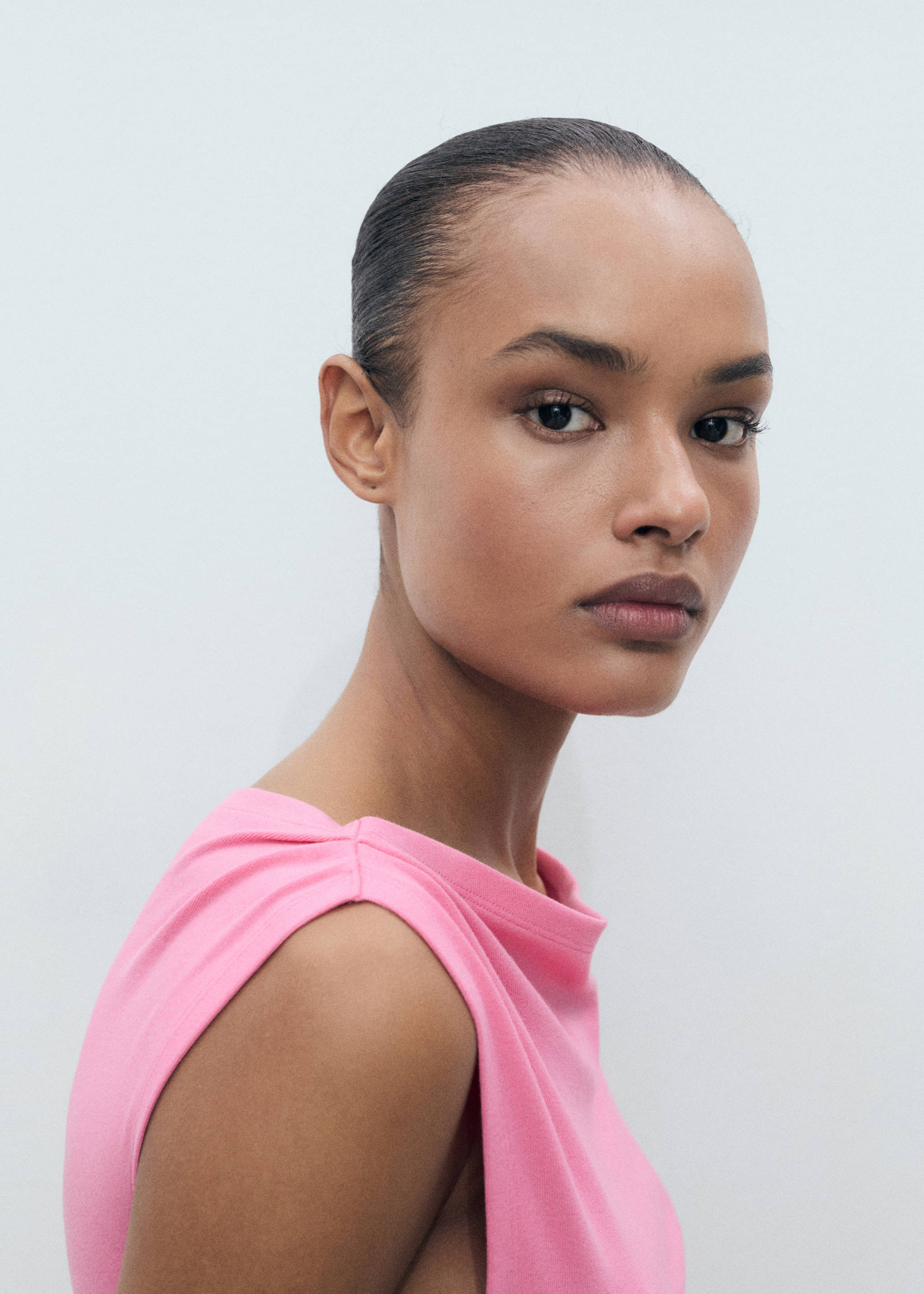 Ασύμμετρο τοπ από modal - Λεπτομέρεια του προϊόντος 1